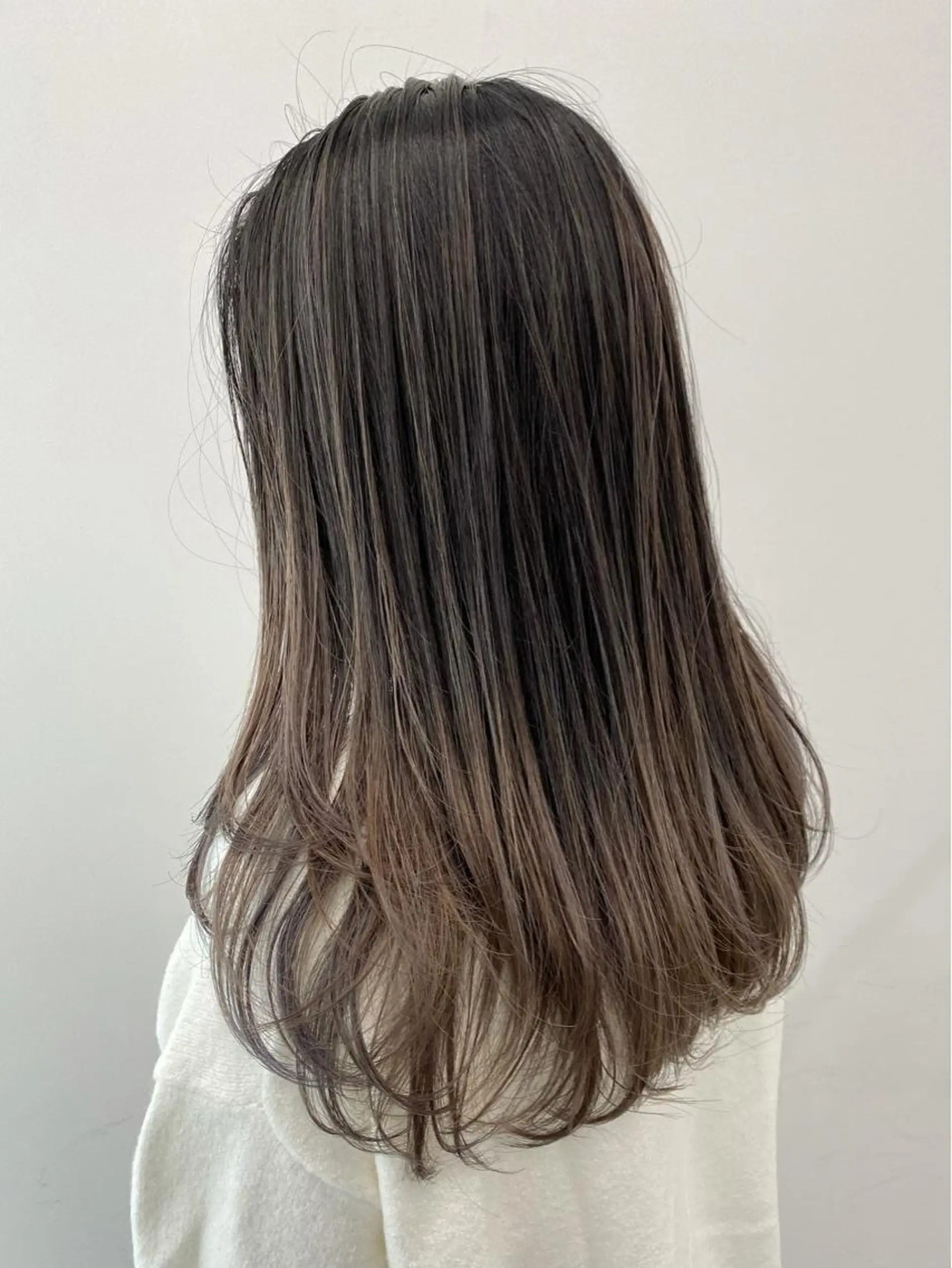 セミロング カラー パーマ ヘアアレンジ 【公式】amble luxe池袋東口🩷のヘアスタイル