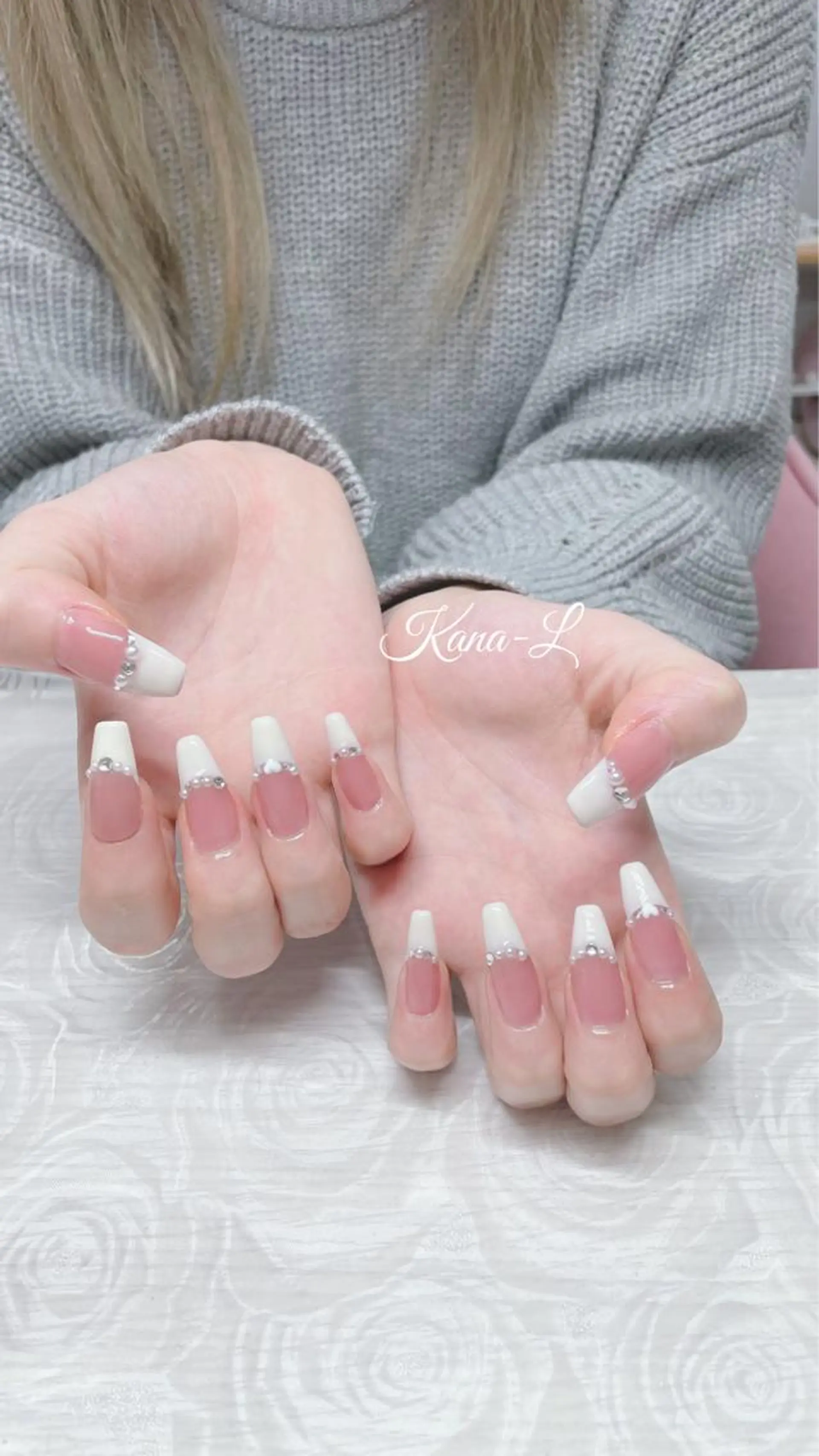 カラー ネイル フレンチネイル 芦辺 香奈のネイルデザイン