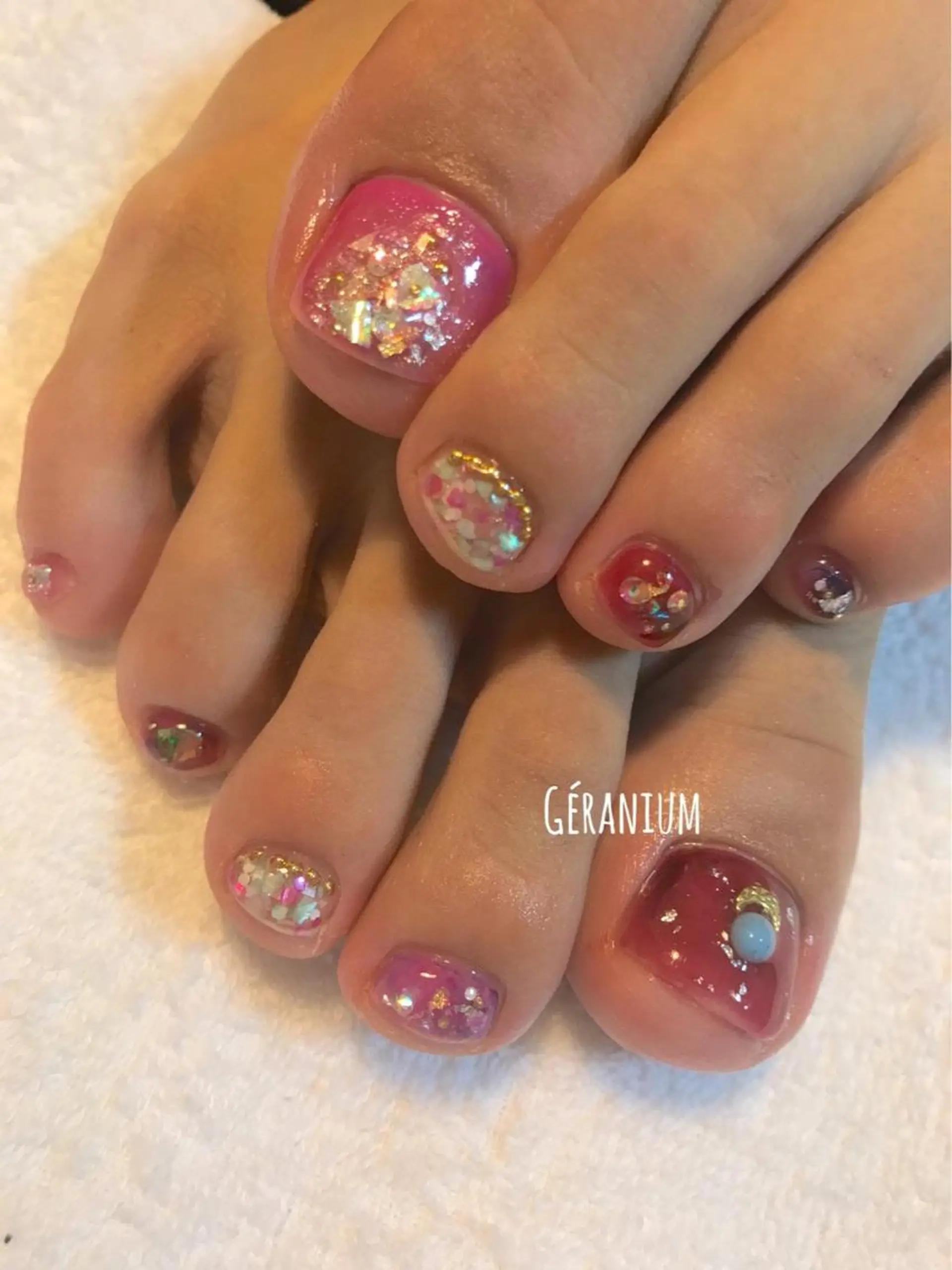 ネイル フットネイル ニュアンスネイル GéRanium Harukaのネイルデザイン