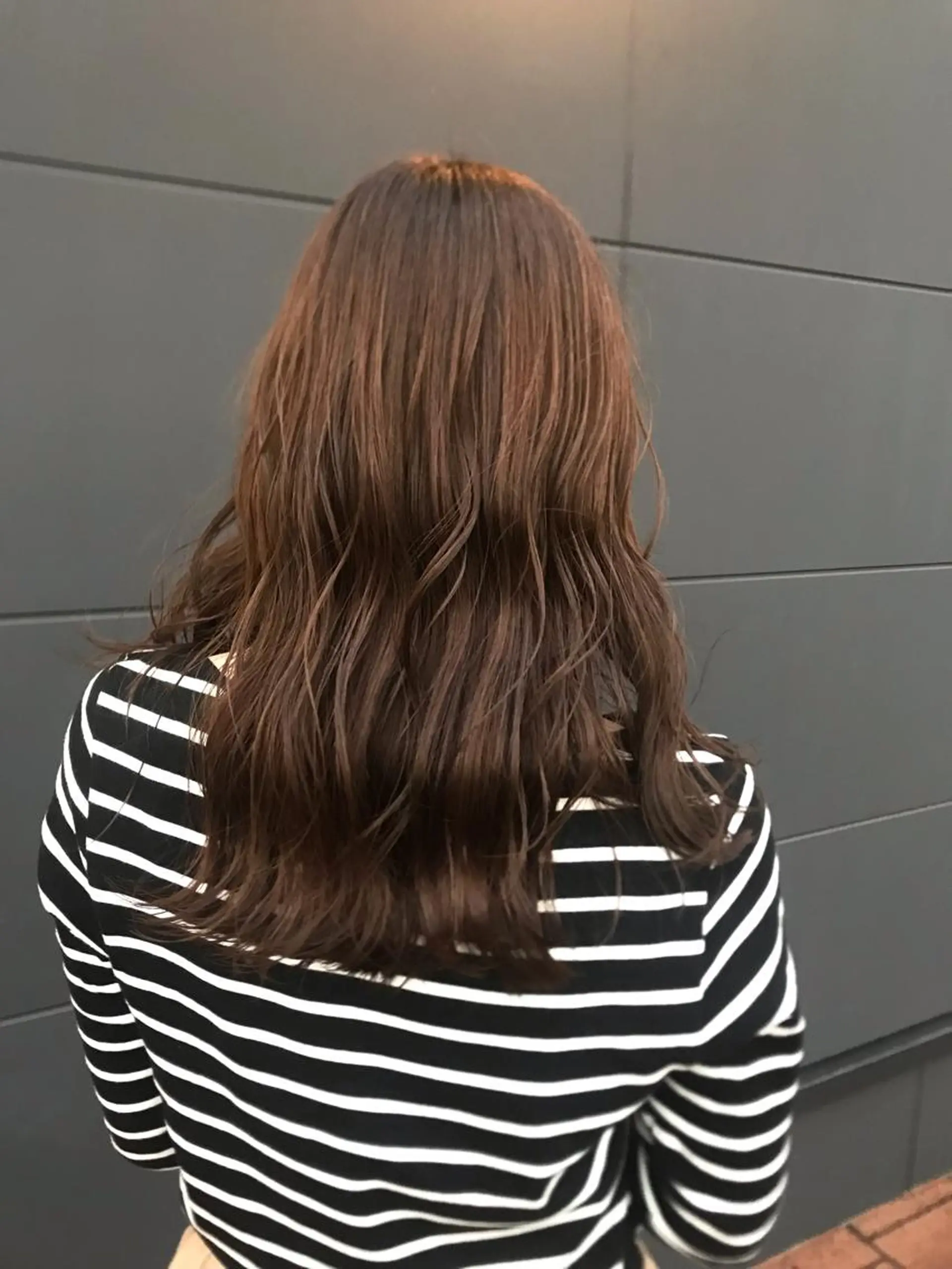 セミロング カラー ベージュカラー 茂木 結希のヘアスタイル