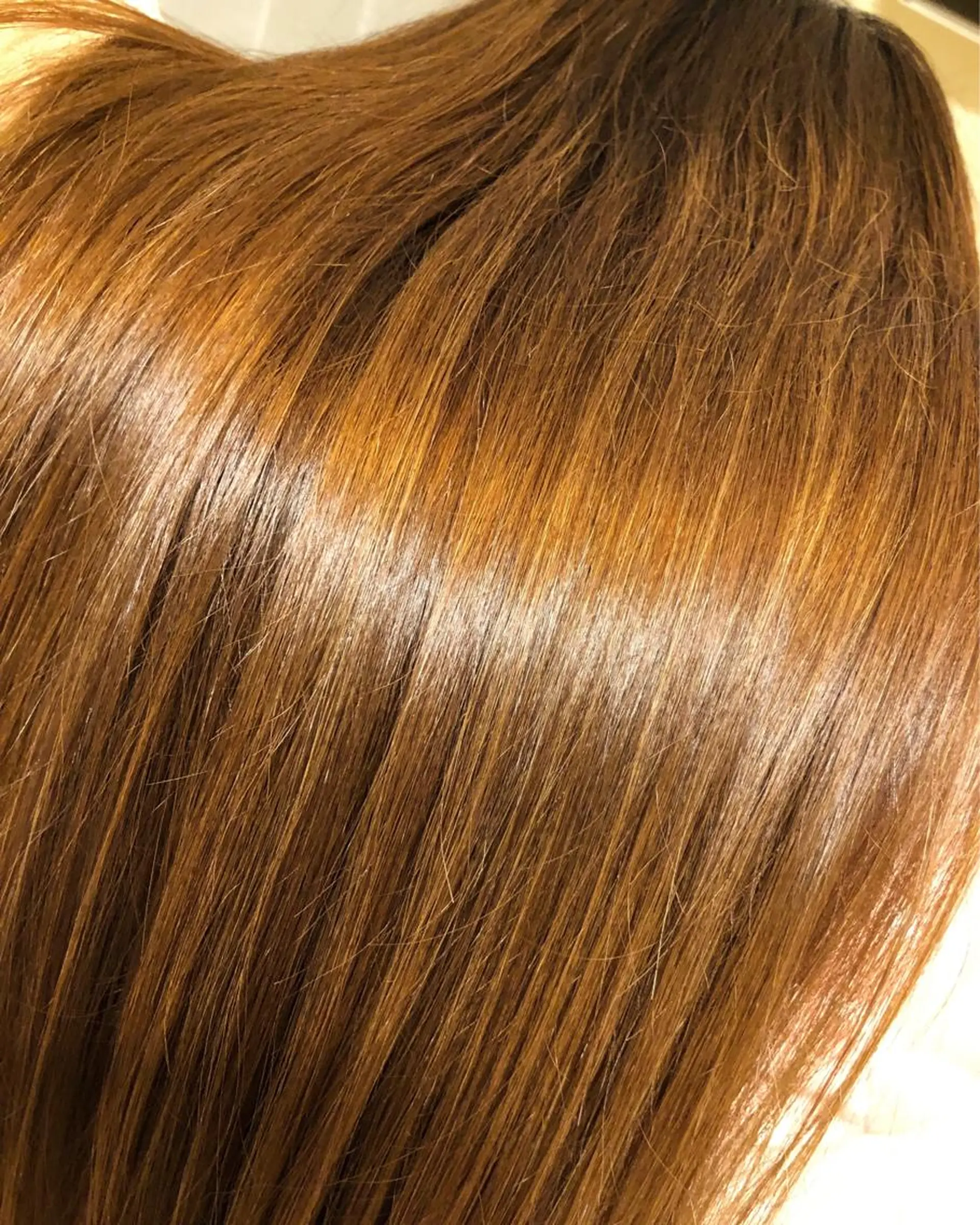 カラー ヘアカラー トリートメント 恒遠 幸司のヘアスタイル