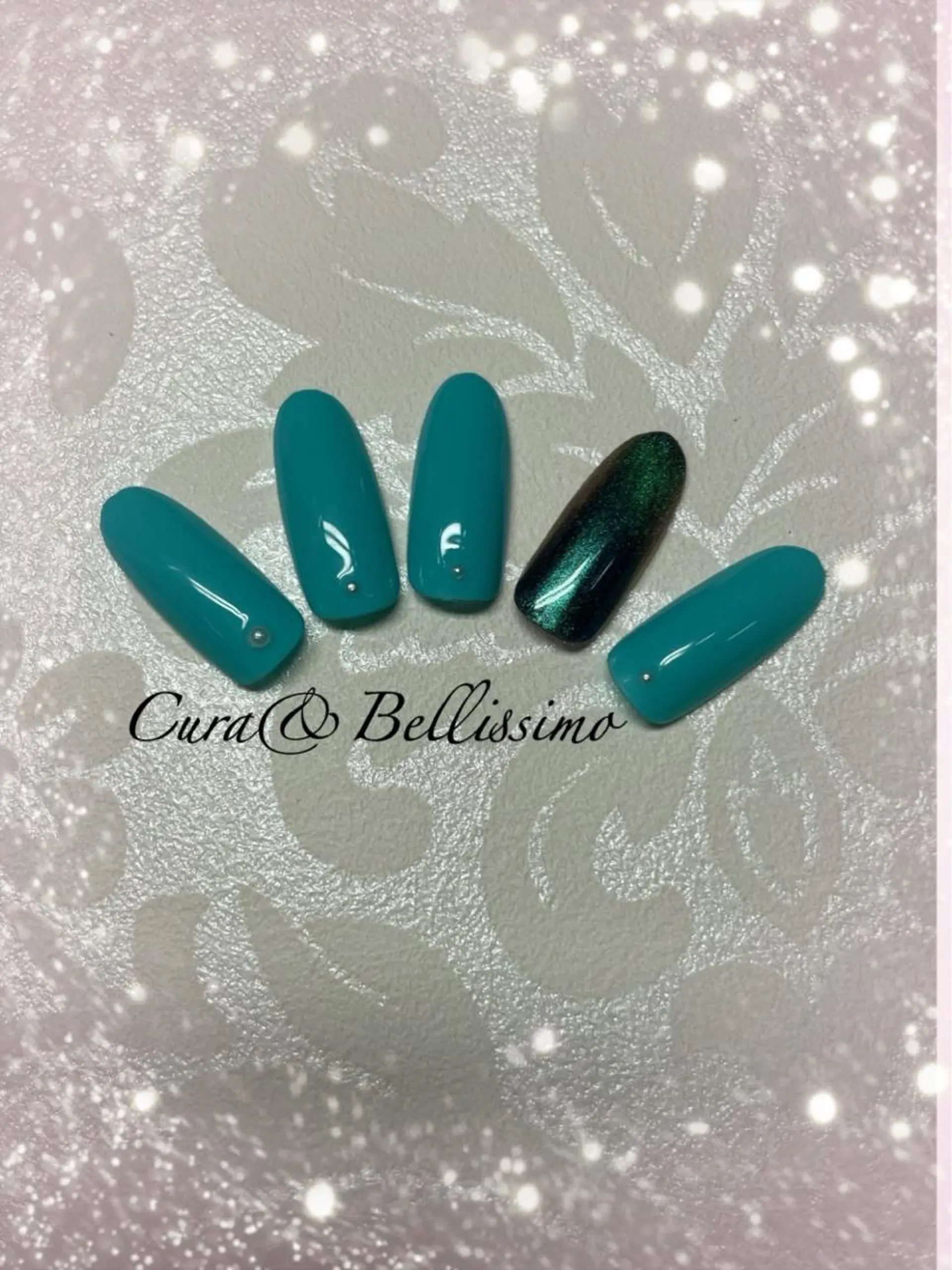 ネイル Cura&Bellissimo クーラ&ベリッシモ所属・クーラアンド ベリッシモのネイルデザイン