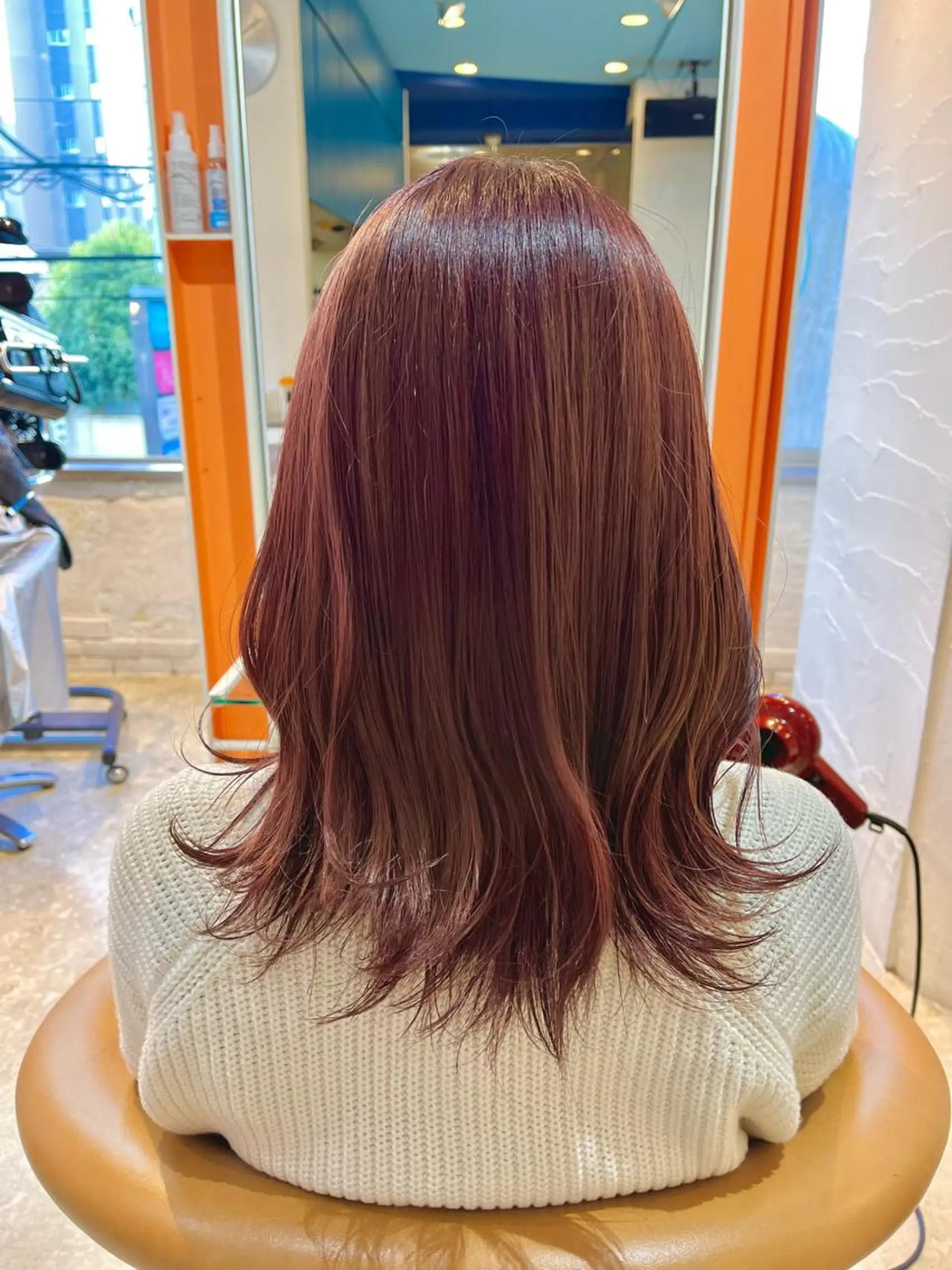 ミディアム カラー レッドカラー カット ヘアカラー うしだ かおるのヘアスタイル