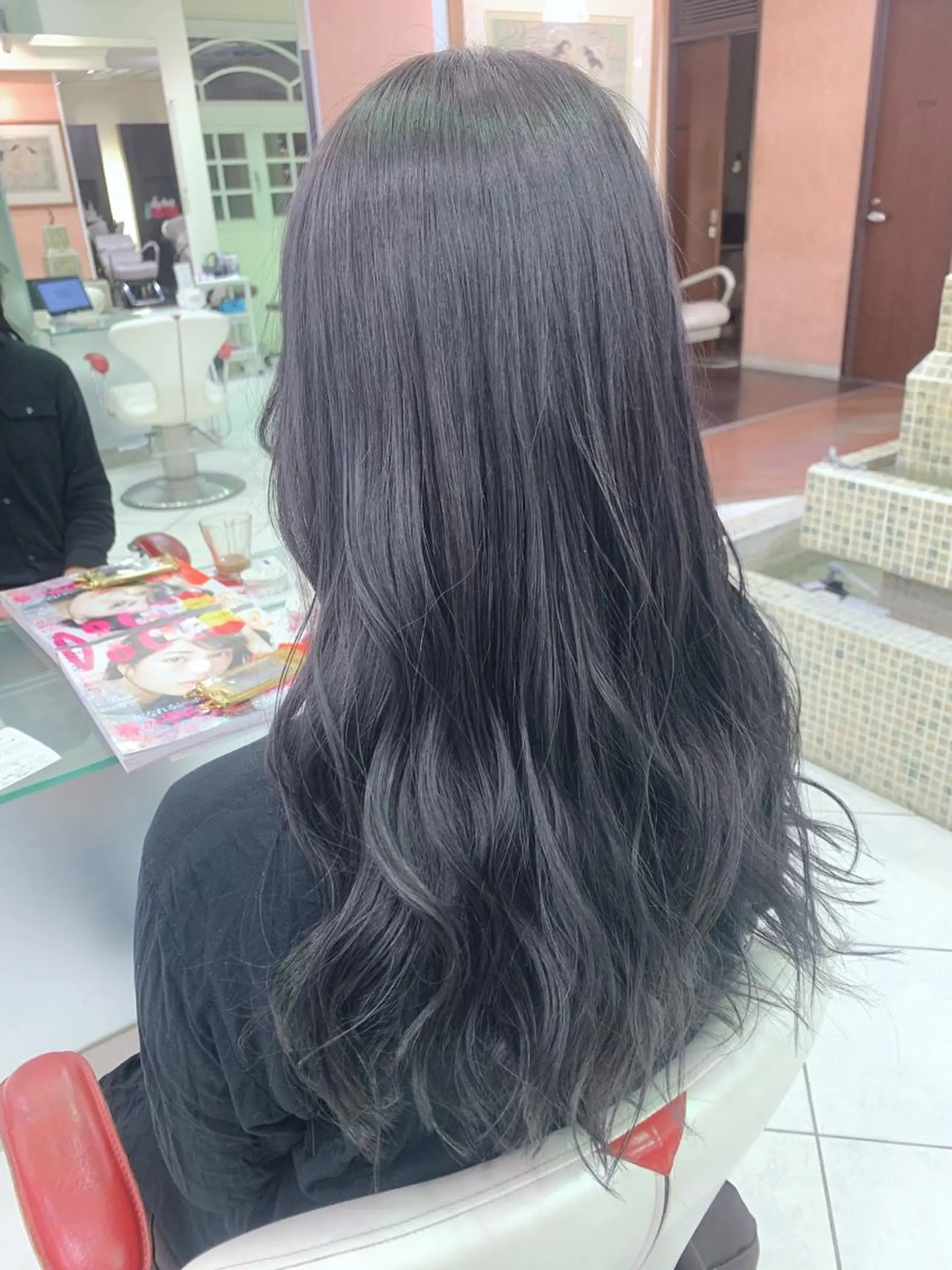 ロング カラー 今村 愛美のヘアスタイル