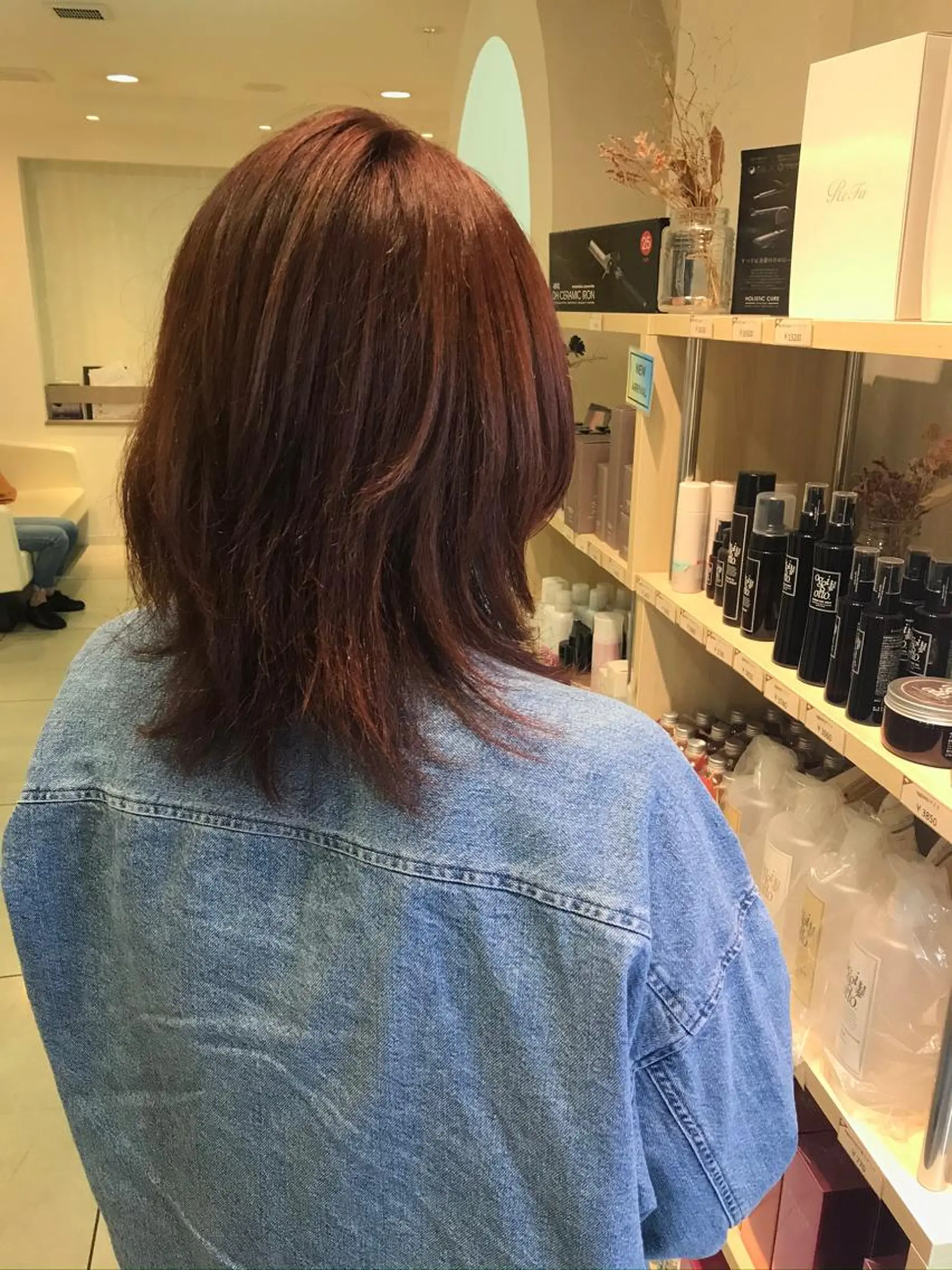 セミロング レッドブラウン カット ヘアカラー トリートメント 松佐 ゆかりのヘアスタイル