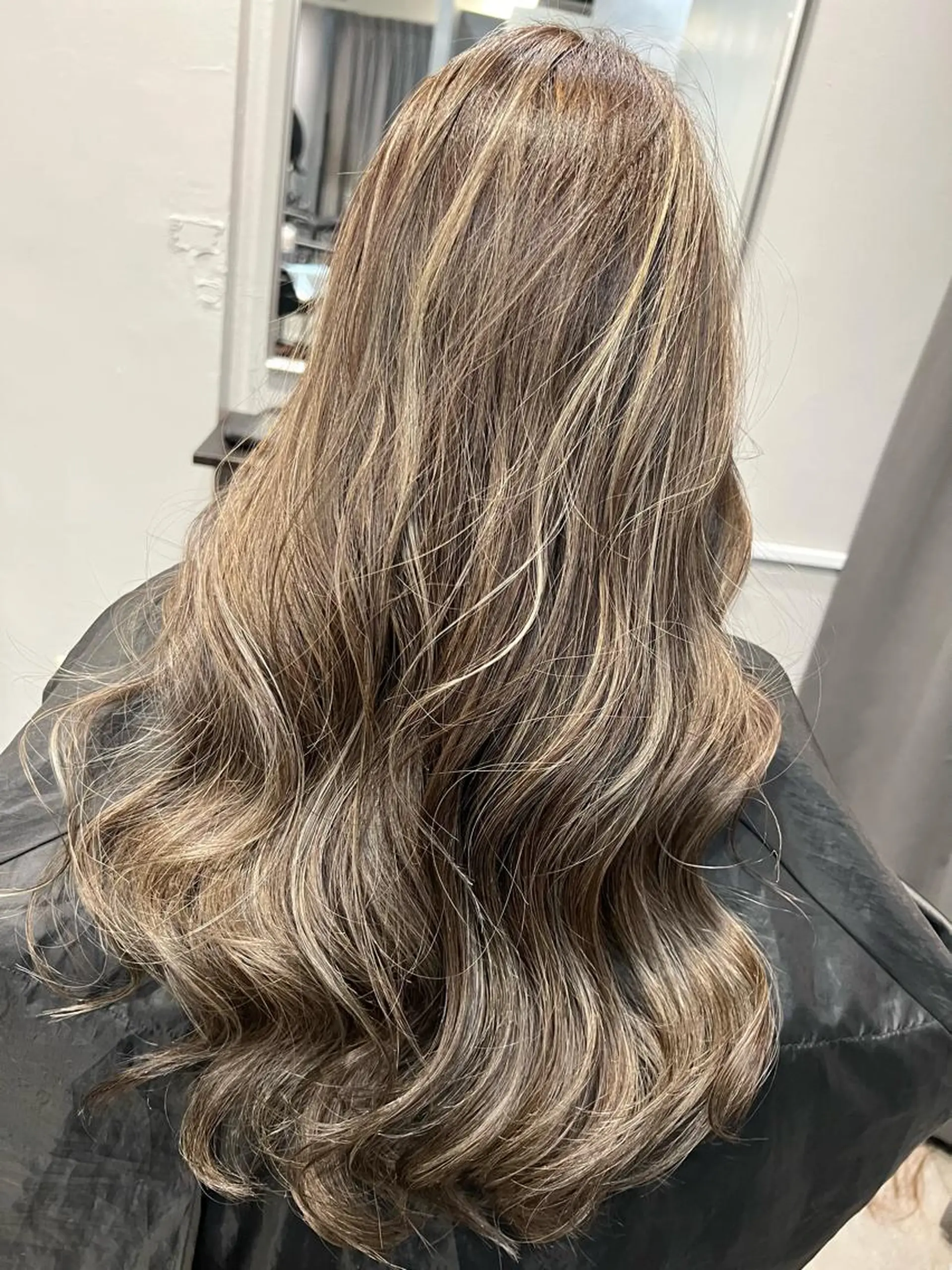 ロング ヘアカラー トリートメント KYOKO 【Bear】のヘアスタイル