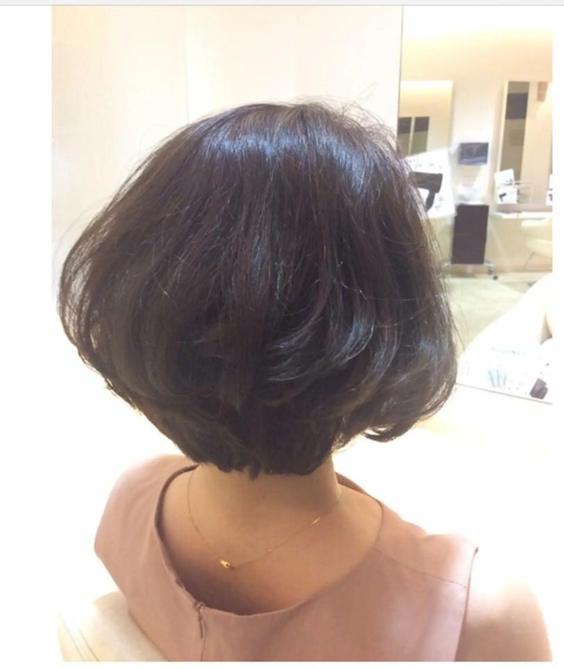 ショート カラー イルミナカラー syuyama shinichiのヘアスタイル