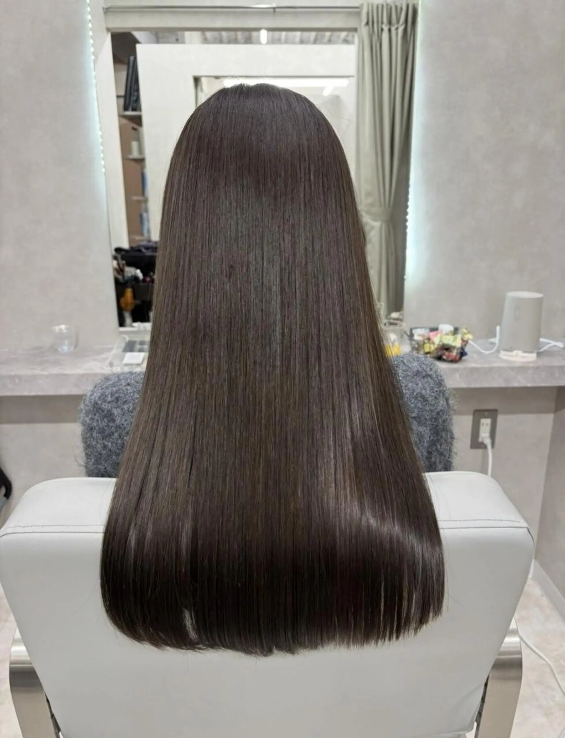カラー ロング ショートボブ バレイヤージュ 黒髪 ブリーチ ブルーカラー カット ヘアカラー トリートメント ROW 札幌のヘアスタイル
