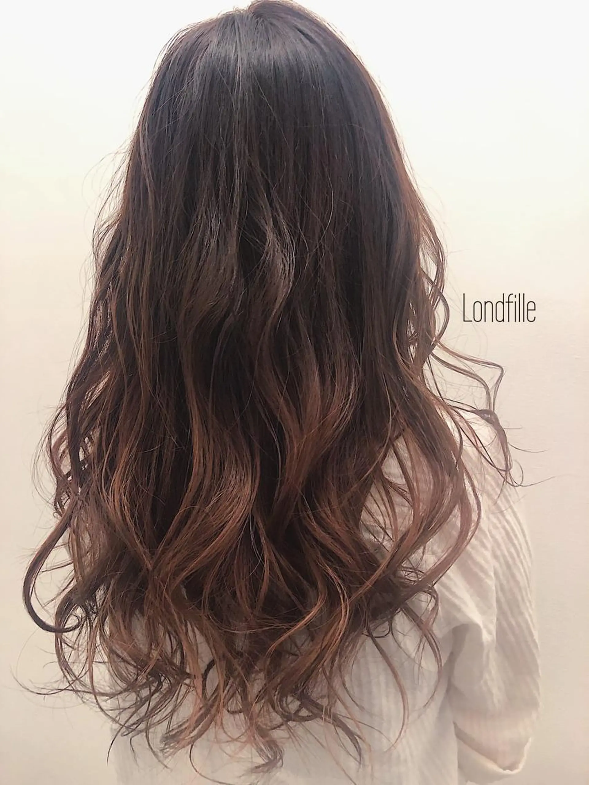 ロング ♥️ブリーチ/ボブ/ レイヤー♥️maiのヘアスタイル