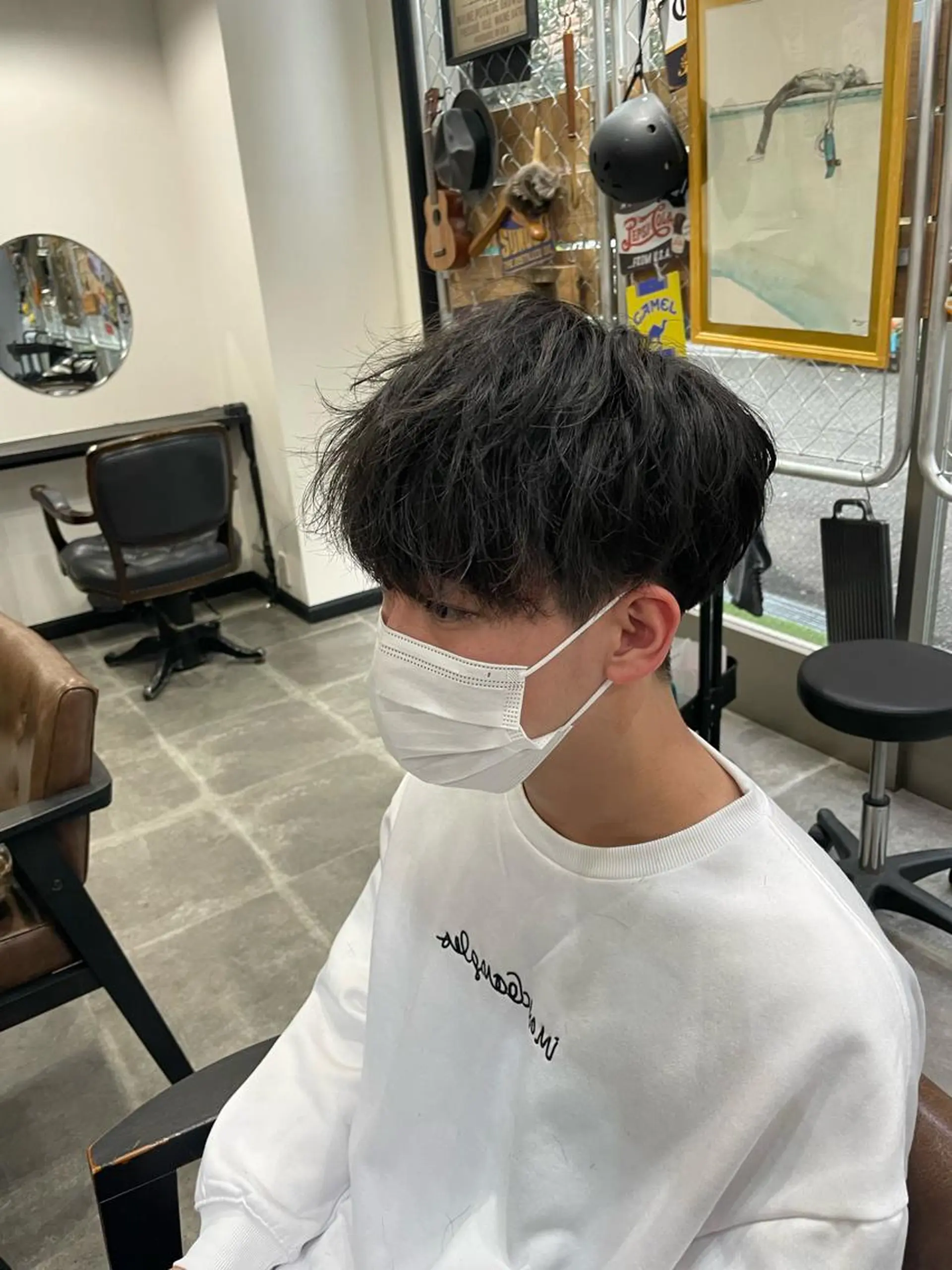 ミディアム カラー パーマ ヘアアレンジ メンズ キッズ ネイル マツエク・マツパ アイブロウ マッシュ 刈り上げ カット メンズカット✂️ パーマ寺西優真のヘアスタイル