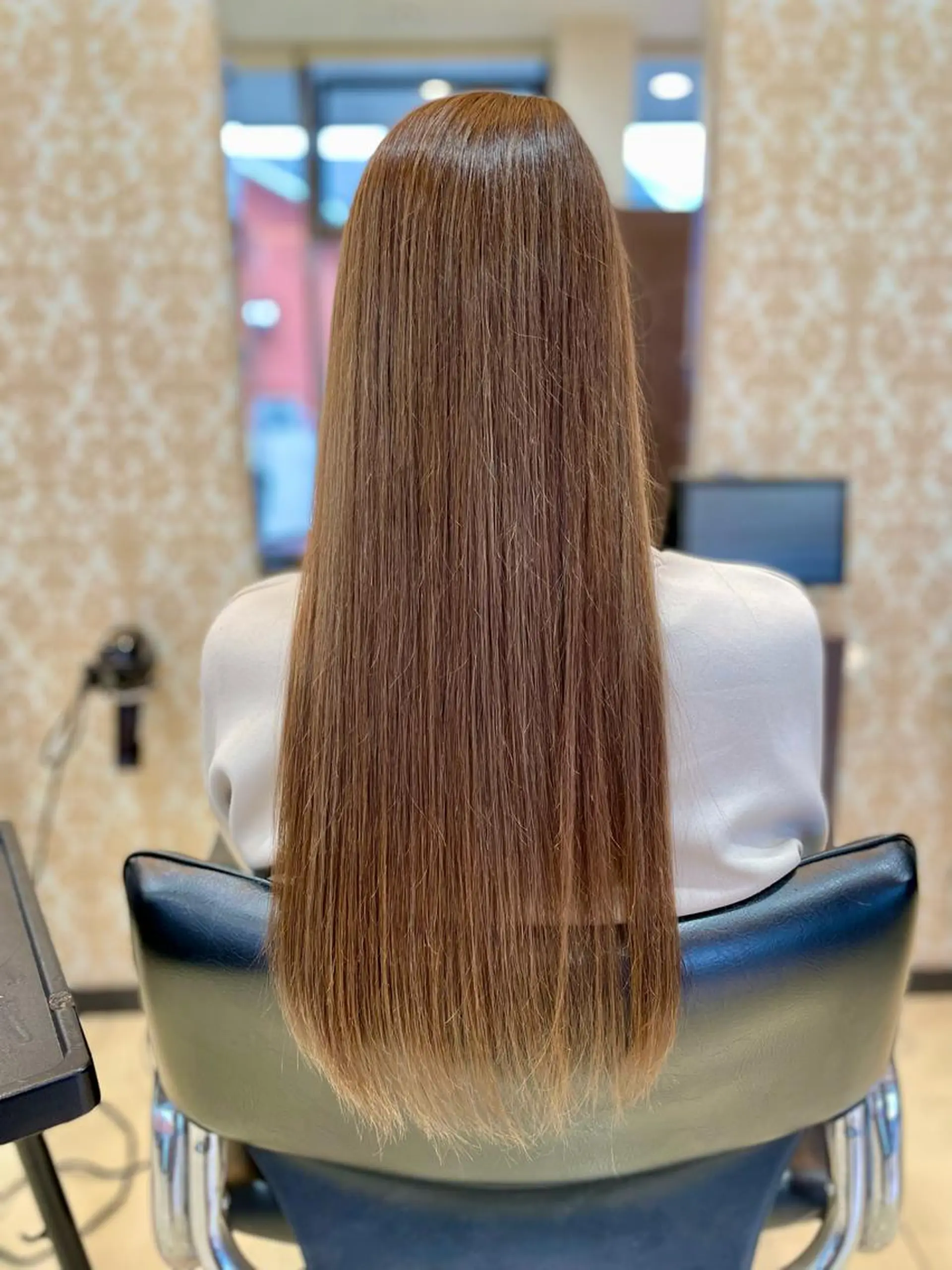 ロング カラー アッシュ ハイライトカラー シルバー シルバーアッシュ ハイライト 嶌田 沙紀のヘアスタイル