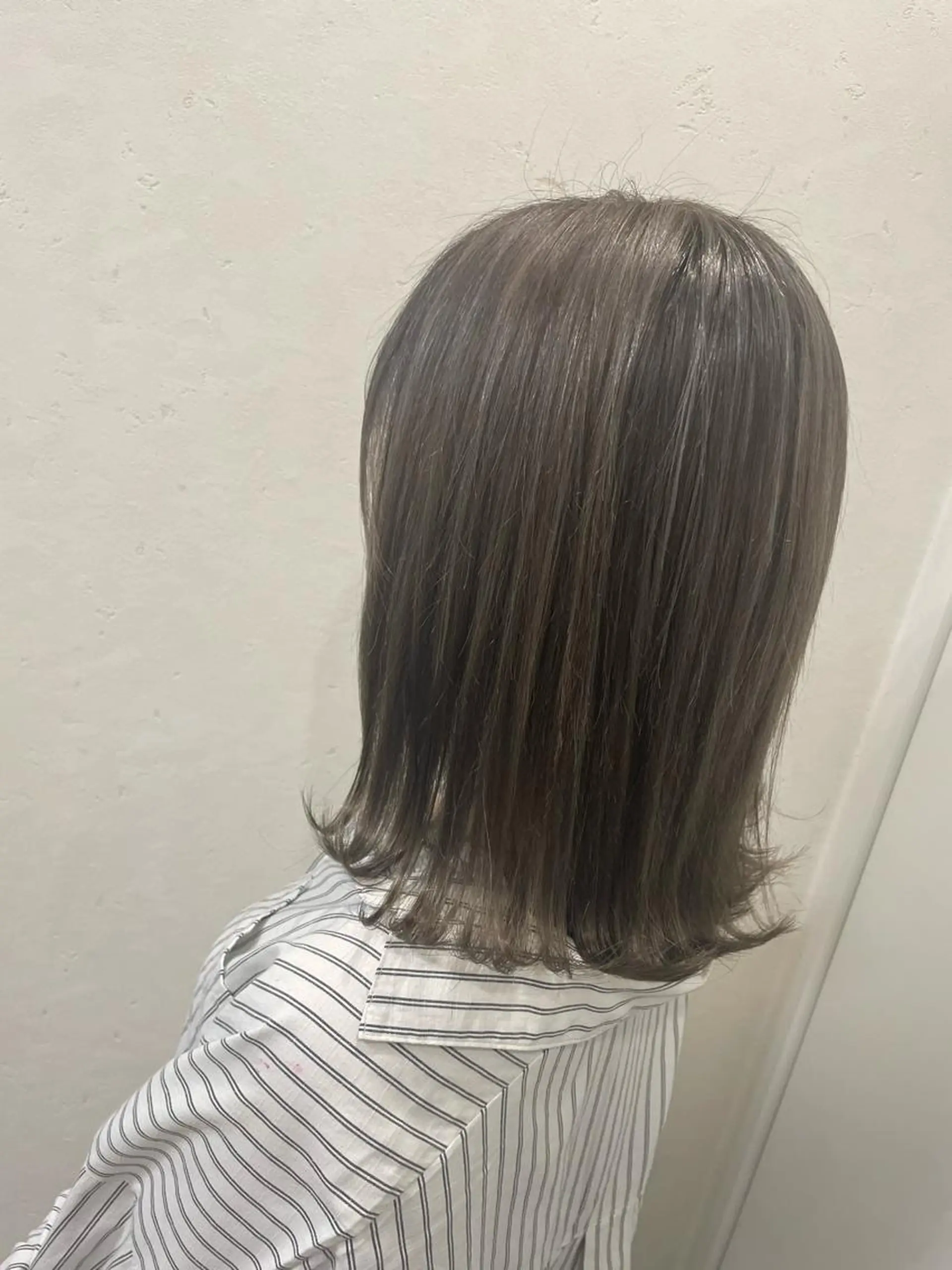 ミディアム カラー march merryのヘアスタイル