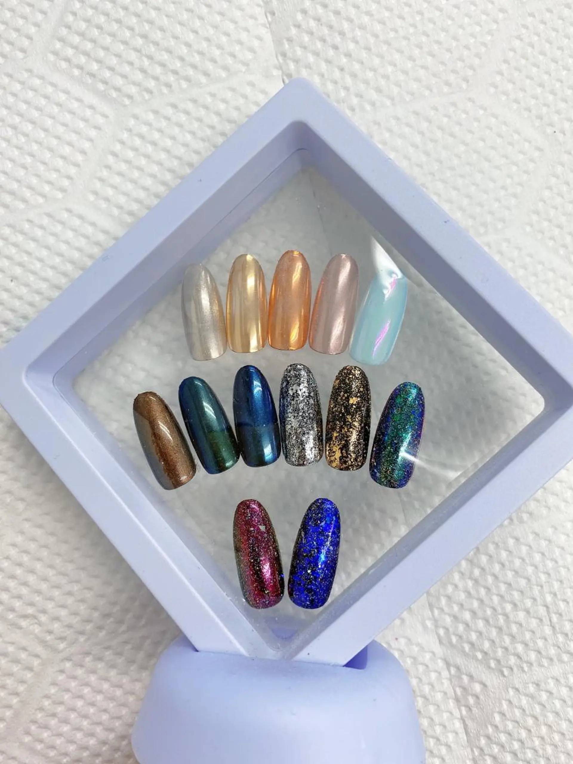 ネイル ミラーネイル N._._.claw[エヌクロー]所属・N._._. clawのネイルデザイン