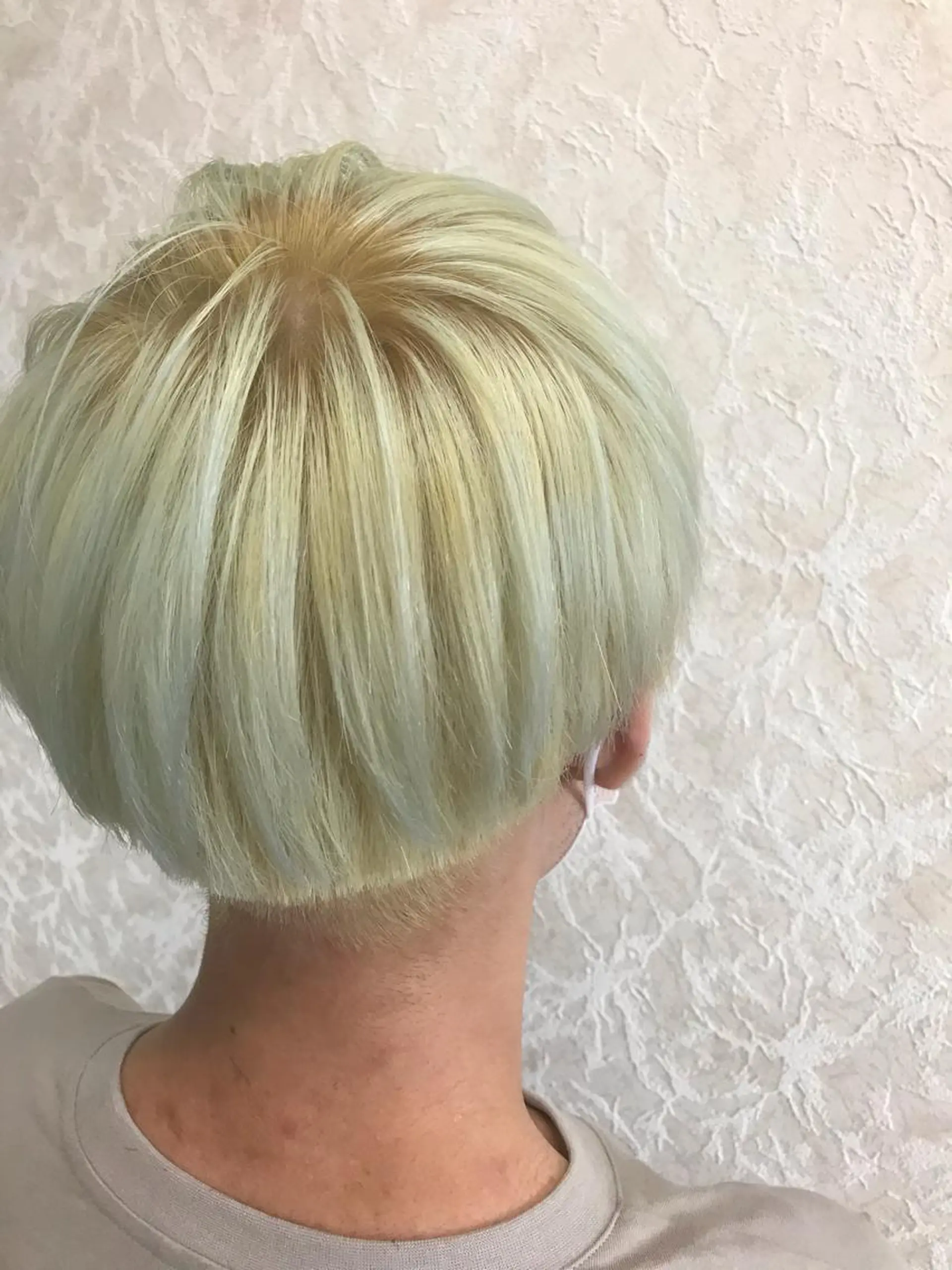 カラー メンズ ブリーチ/髪質改善/ レイヤー/YUTO‎のヘアスタイル