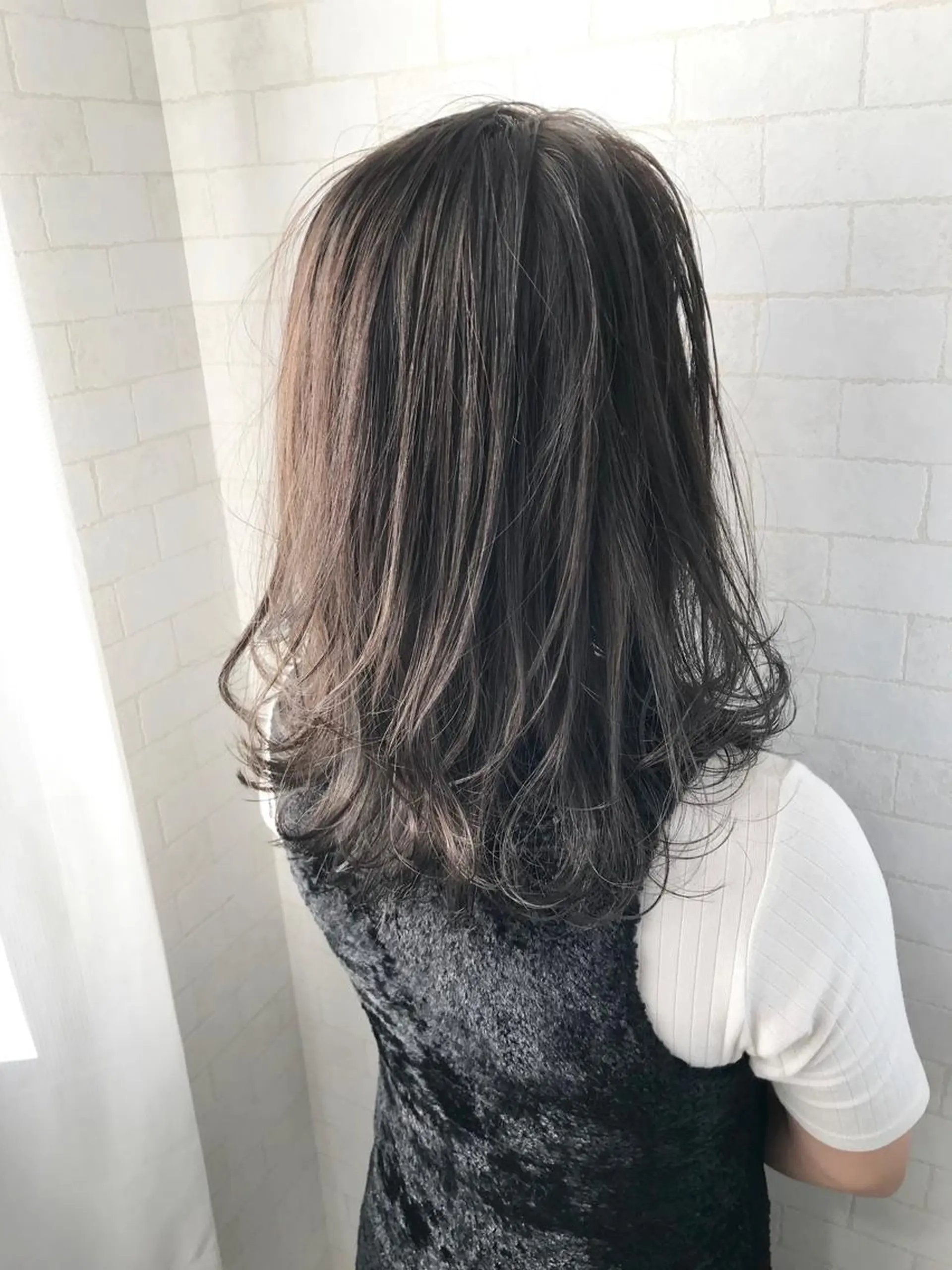 セミロング カラー 神野 雅樹のヘアスタイル