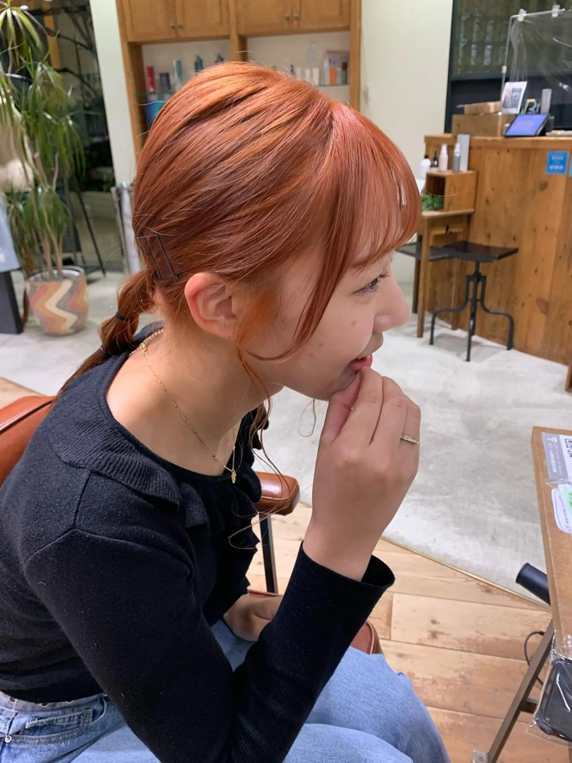 セミロング カラー ヘアアレンジ オレンジ yukie🌷 /暖色🍒梅田サロンのヘアスタイル
