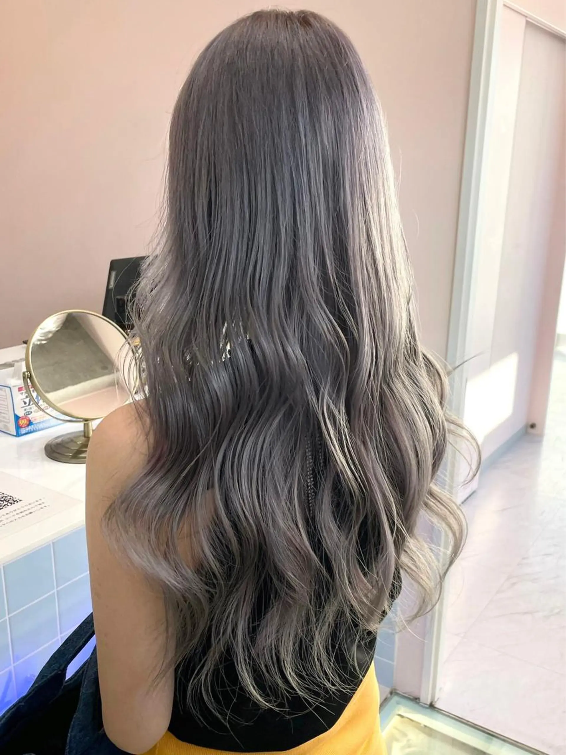 セミロング カラー バレイヤージュ ミストバング ベージュカラー ブリーチ ケアブリーチ ヘアカラー トリートメント ヘアセット lot横浜所属・🫧tatsuki 🫧“lot 横浜“のヘアスタイル