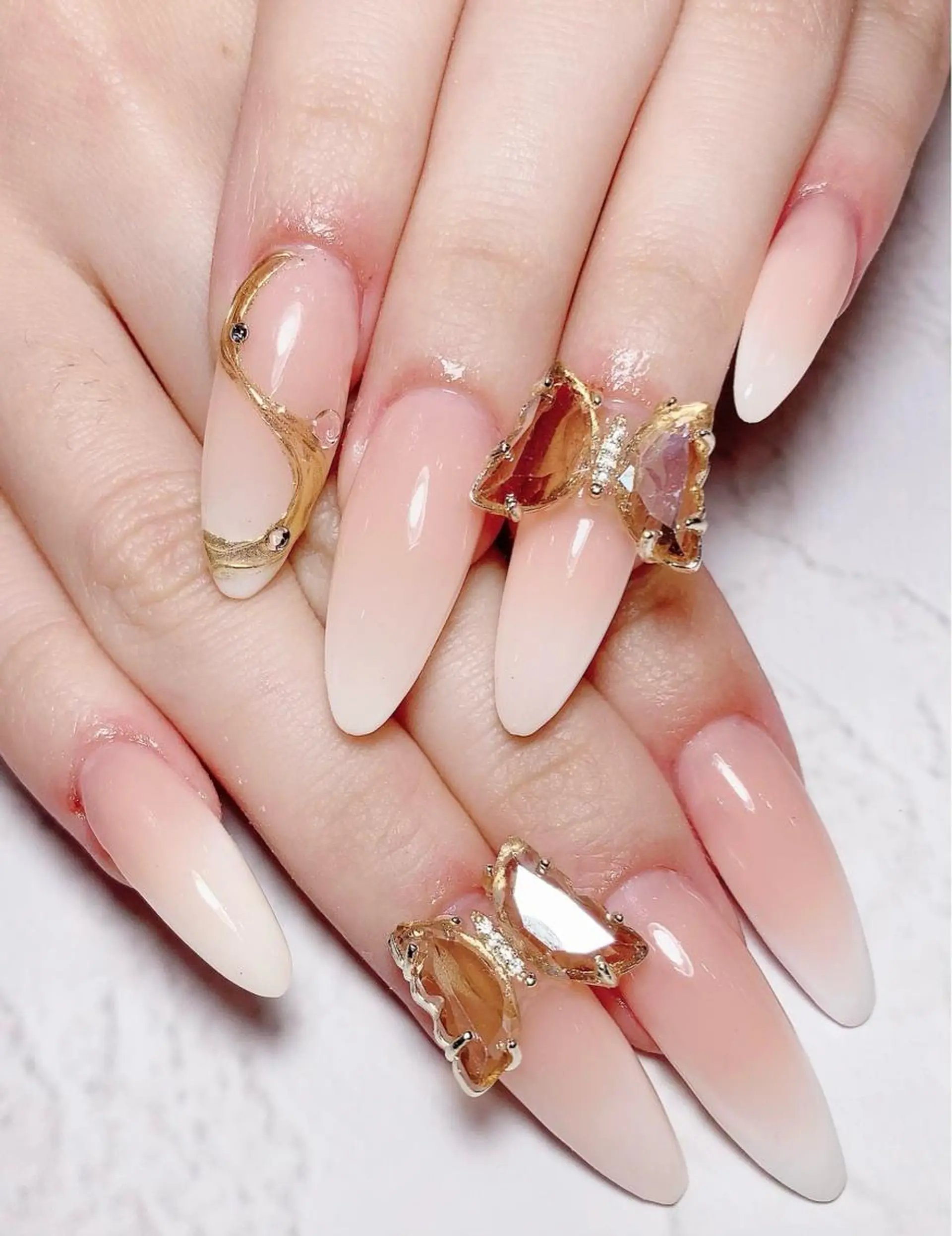 ネイル Spiky とうげ ふうかのネイルデザイン