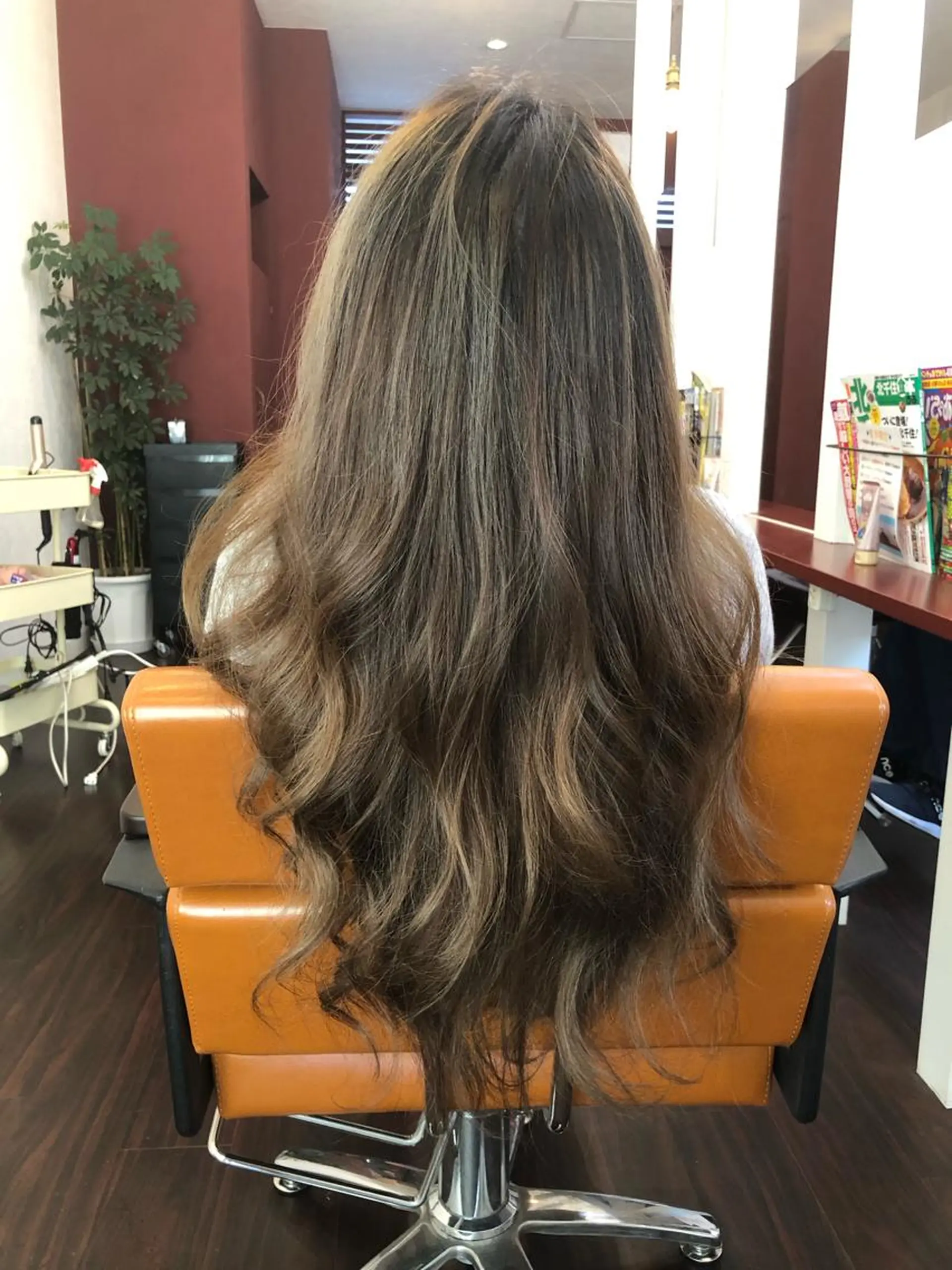 ロング カット パーマ 🌈カラー33∞円 🌈北綾瀬 谷中店のヘアスタイル