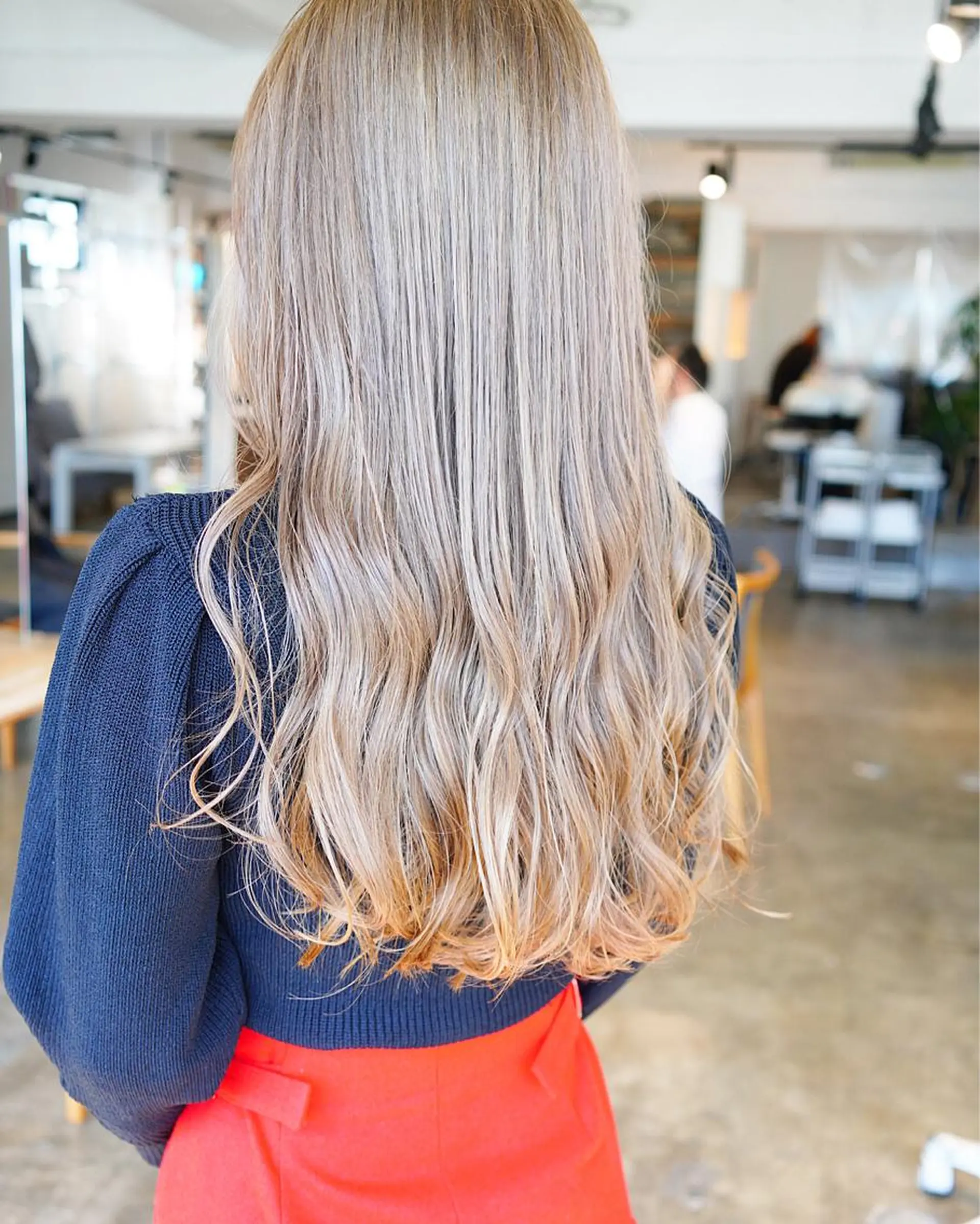 ロング カラー ヘアカラー トリートメント ハイトーン/レイヤー /ケアブリーチ石川治のヘアスタイル