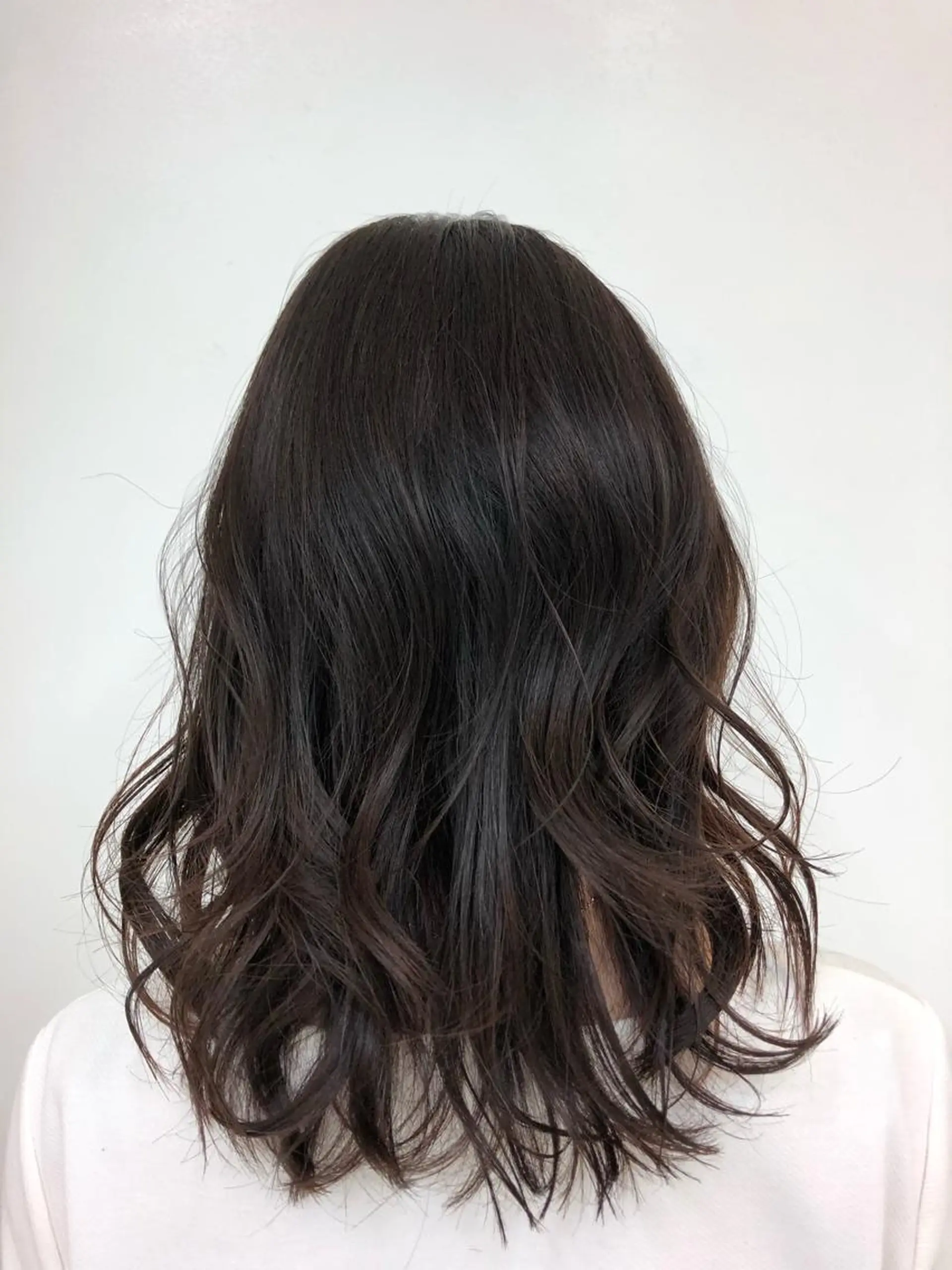 セミロング カラー Ｄirector 　徳久　真紀の眉毛・アイブロウイメージ