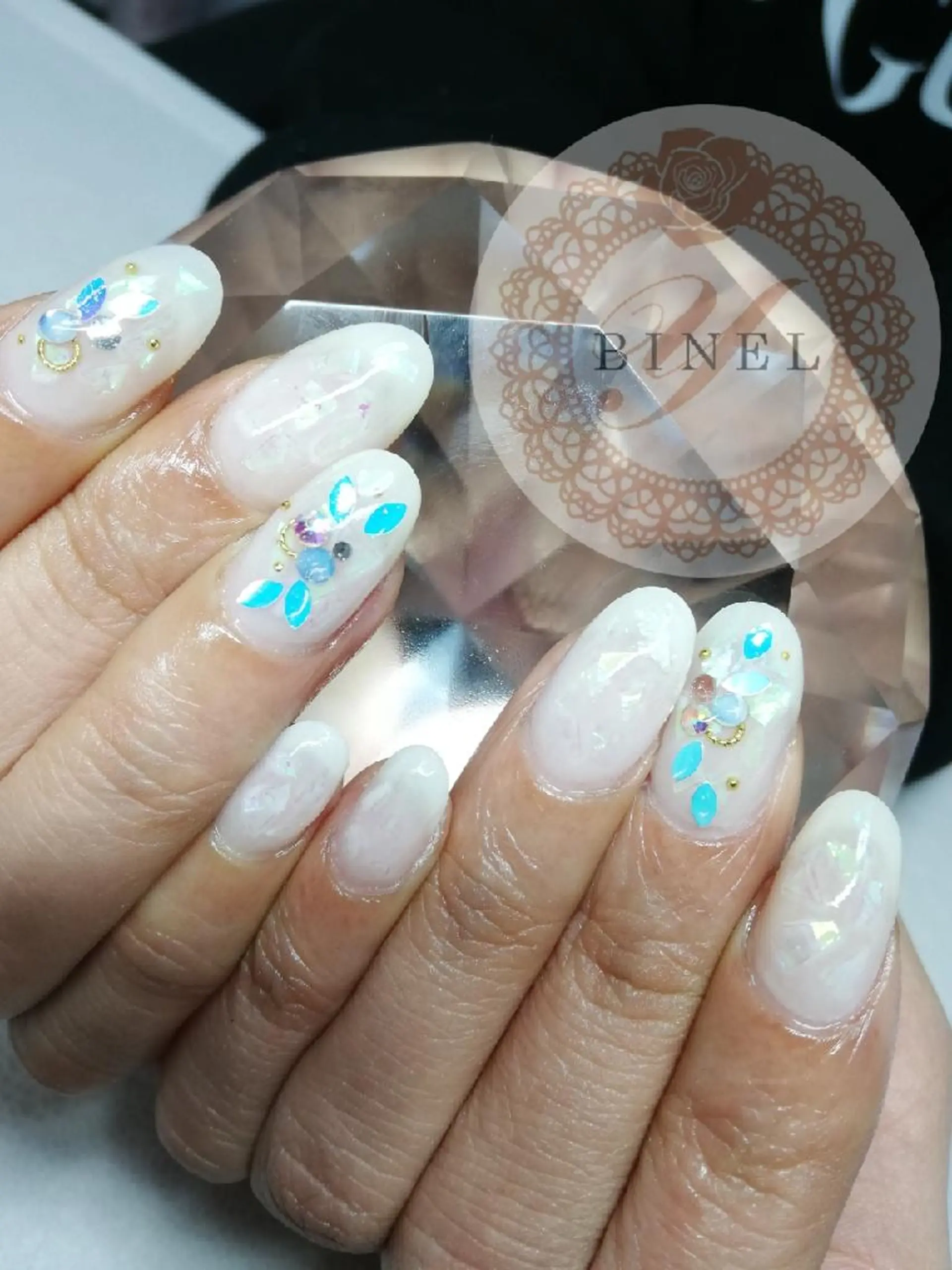 ネイル 持ち込み ハンドネイル Nail Salon Y.BINELのネイルデザイン