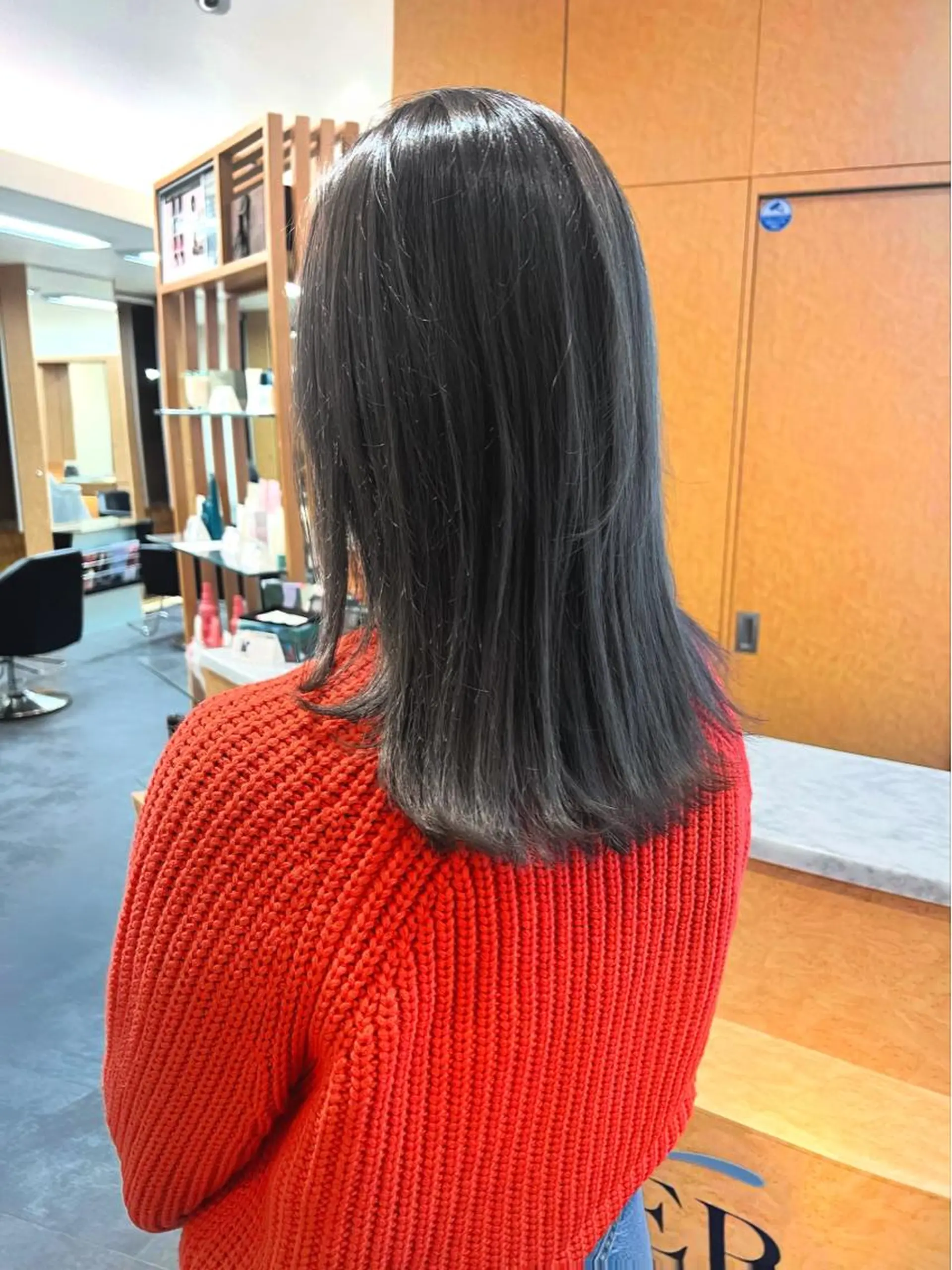 カラー アッシュ ブリーチ カット ヘアカラー トリートメント STEP所属・STEP HIDEのヘアスタイル