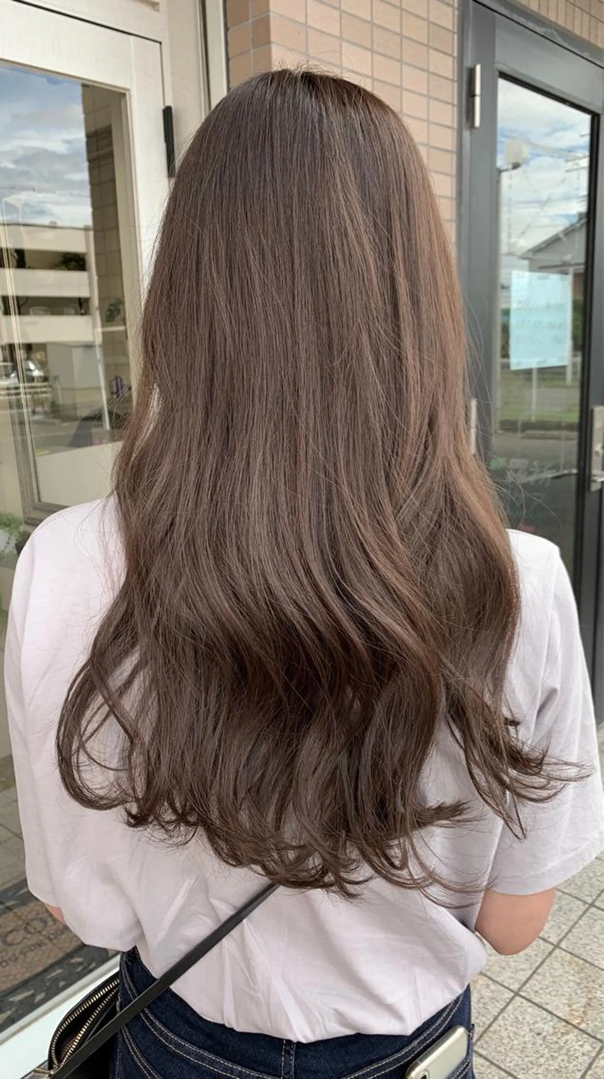 ロング 西村 LaniRuhrのヘアスタイル