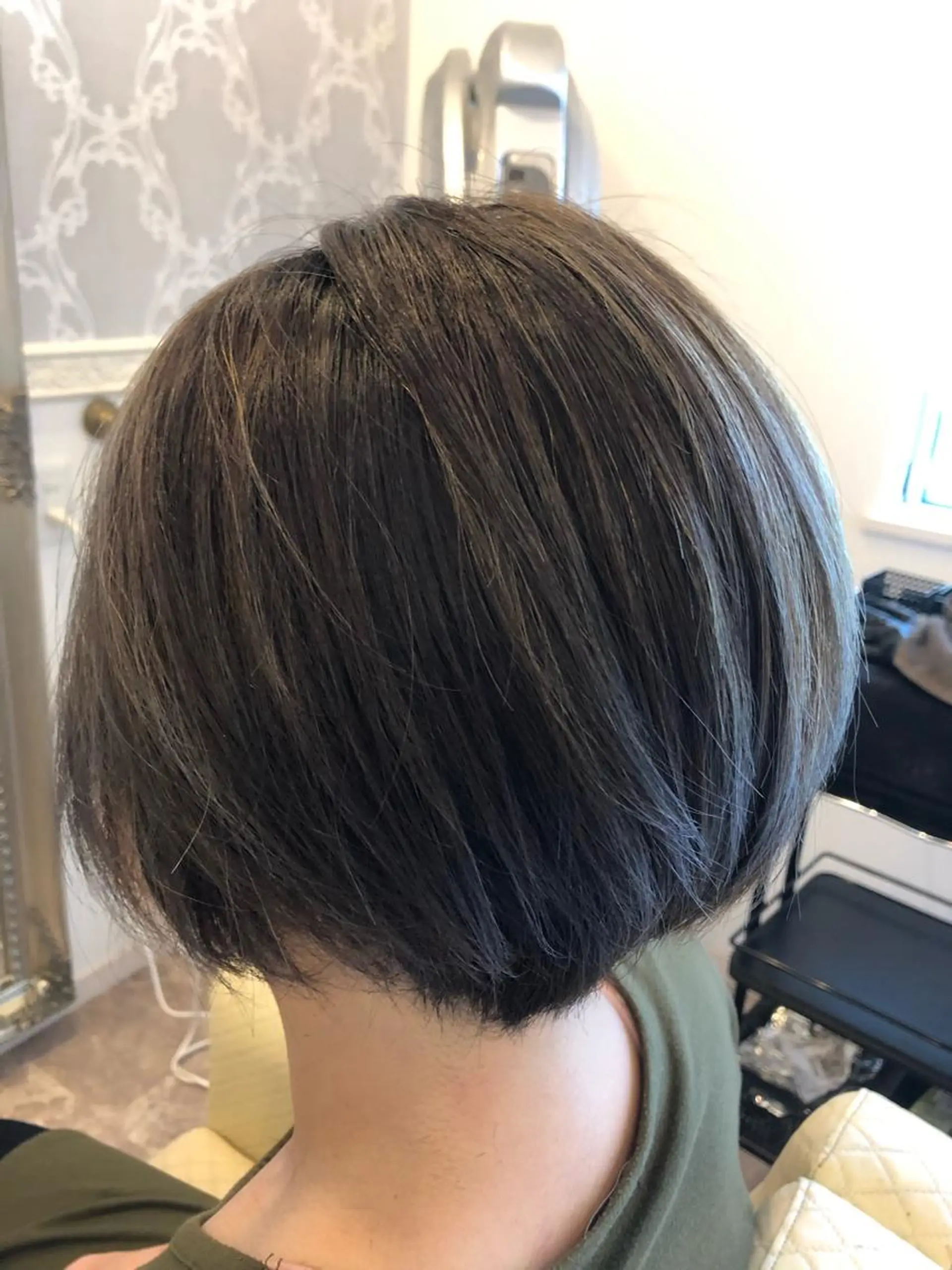 ショート ショートボブ ボブ レイヤーカット ショートヘア La.fleur ラ.フルールのヘアスタイル