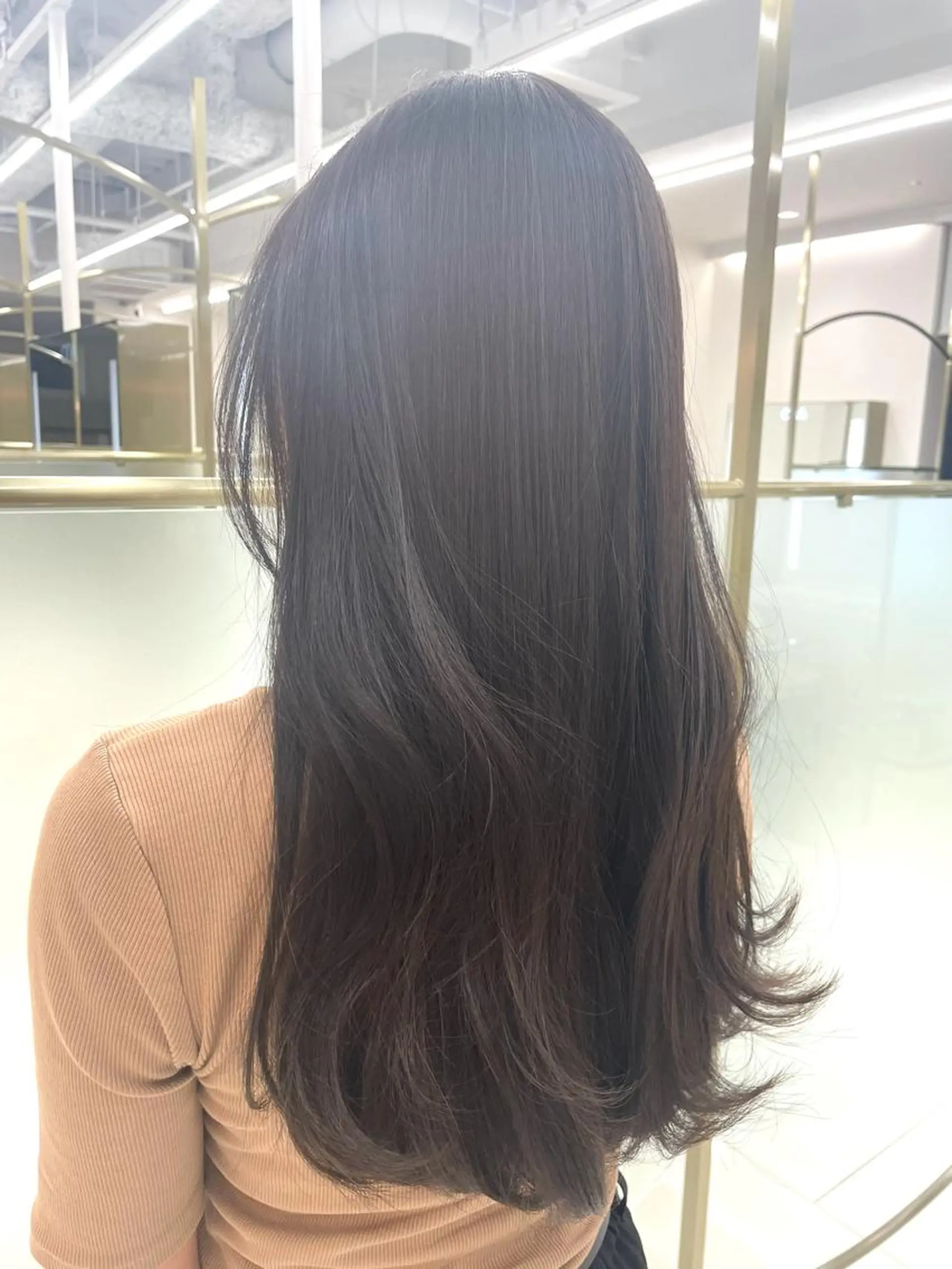 ロング 小顔カット前髪 顔周りカット林亮佑のヘアスタイル