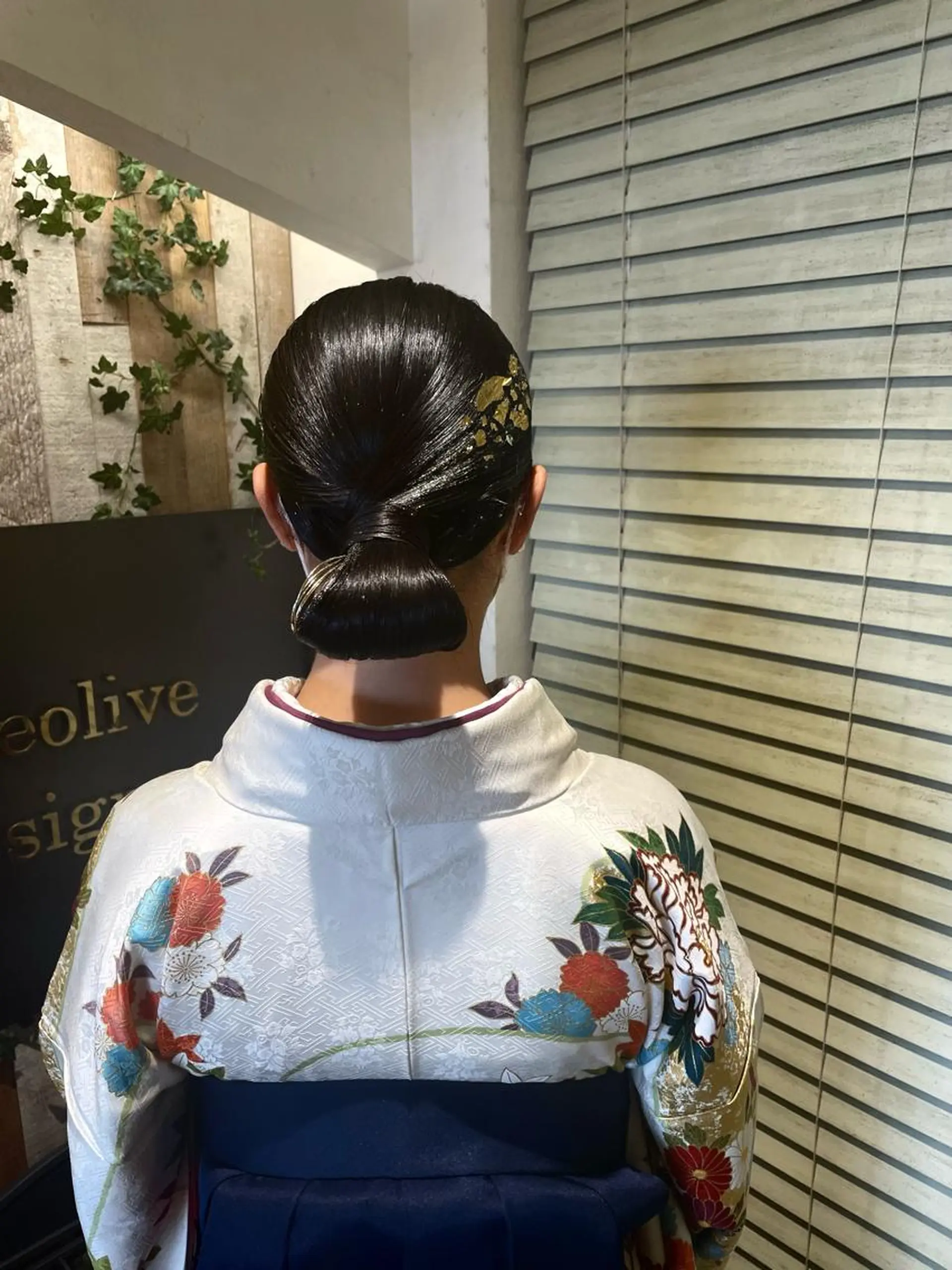 ロング ヘアアレンジ 成人式 卒業式のヘアスタイル みうら さやかのヘアスタイル