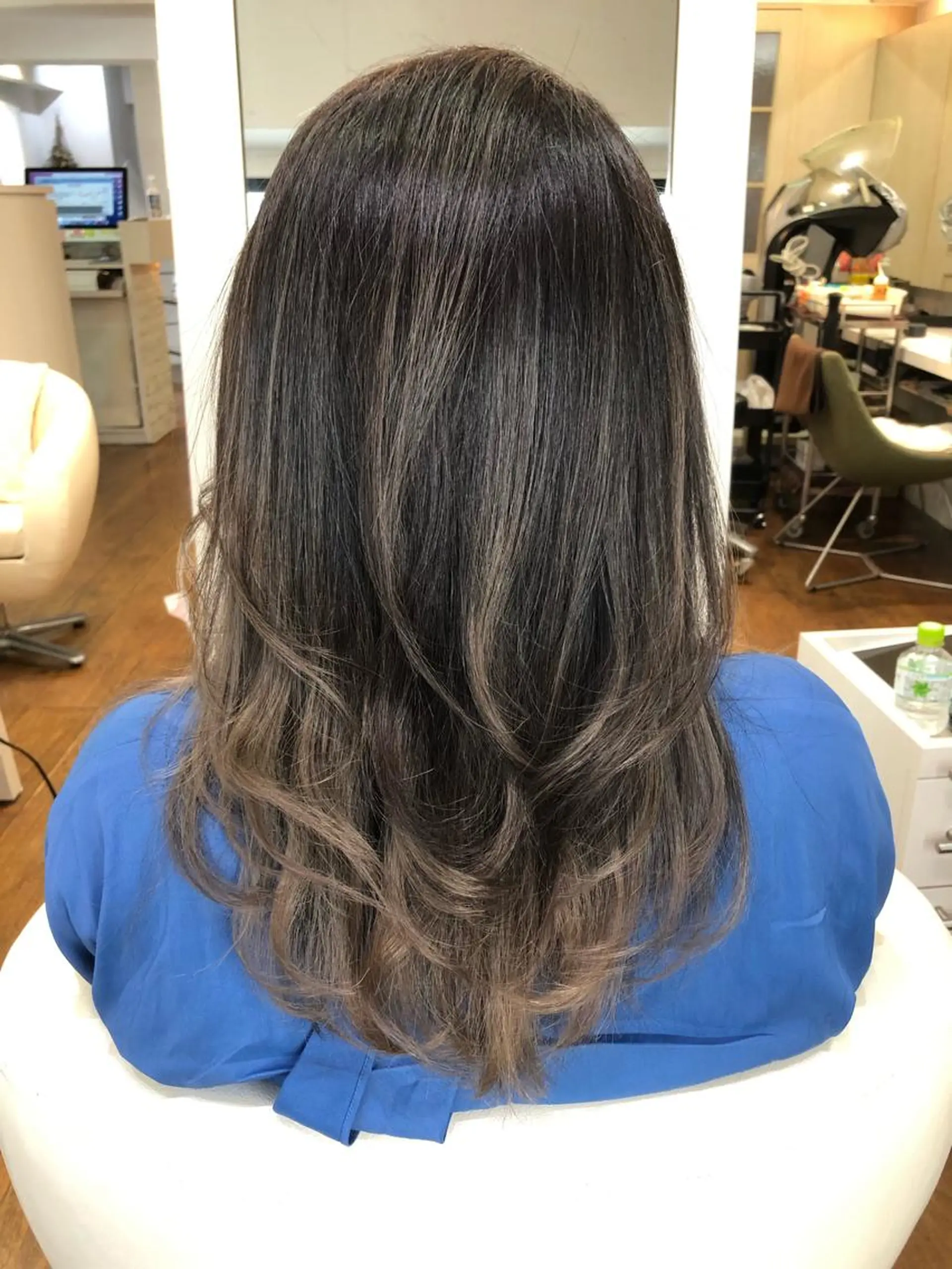 ロング kawakita yoshinoriのヘアスタイル