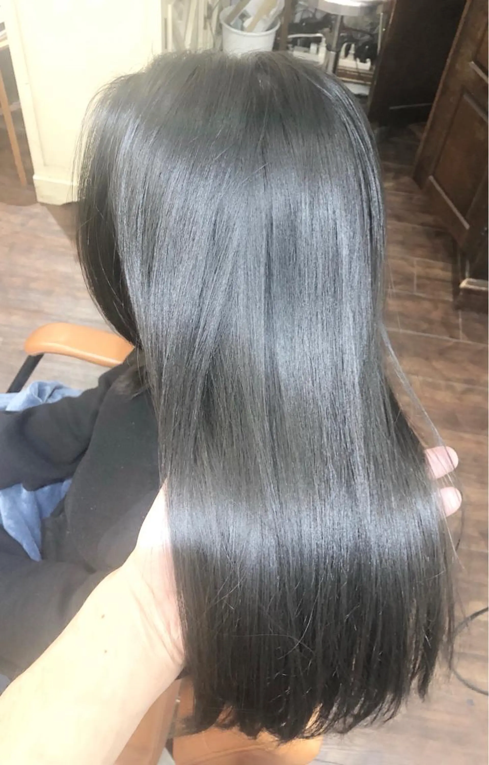 セミロング カラー アッシュ ブルーカラー ブルージュ シルバー シルバーアッシュ ヘアカラー トリートメント ヘッドスパ グレージュ/髪質改善 Yamato.hのヘアスタイル