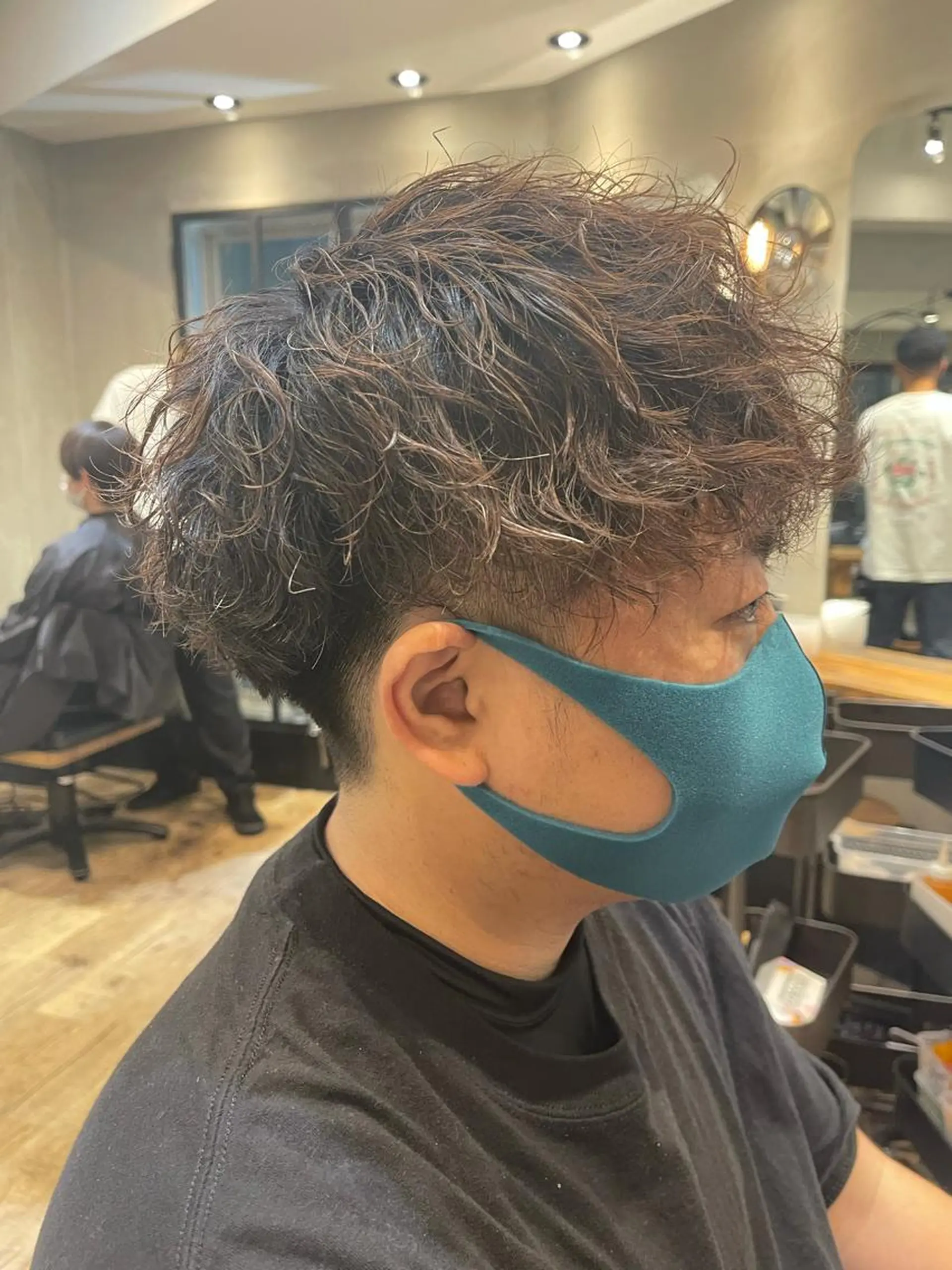 ショート パーマ メンズ メンズパーマ ツイストスパイラルパーマ スパイラルパーマ カット パーマ トリートメント ヘアセット 新宿メンズ専門 モテ清潔感パーマ特化のヘアスタイル