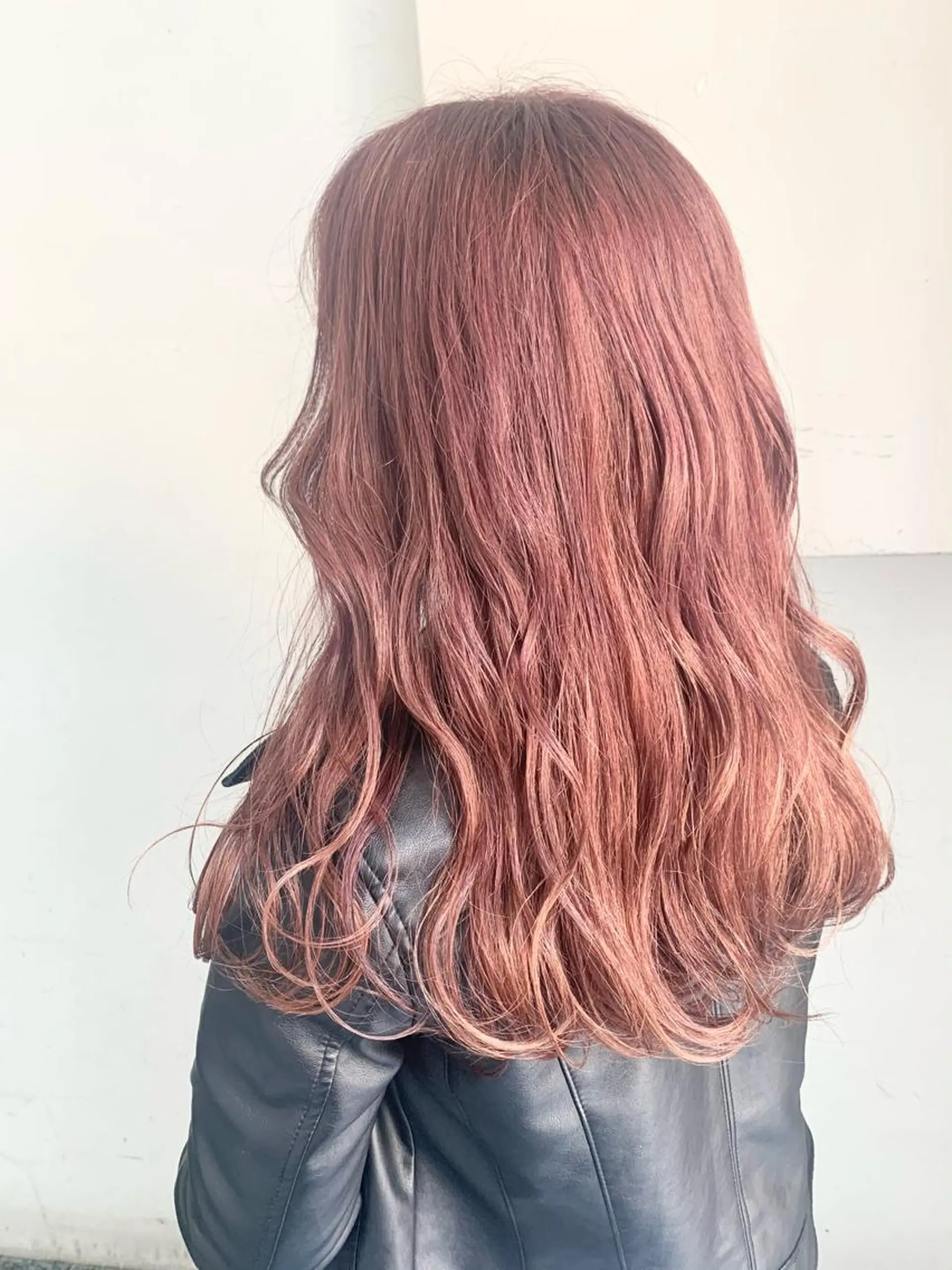 ロング カラー 切りっぱなしボブ ベージュカラー ブリーチ ケアブリーチ デザインカラー ヘアカラー 🦕ウルフカット 🦕ａｋｉｈｏのヘアスタイル