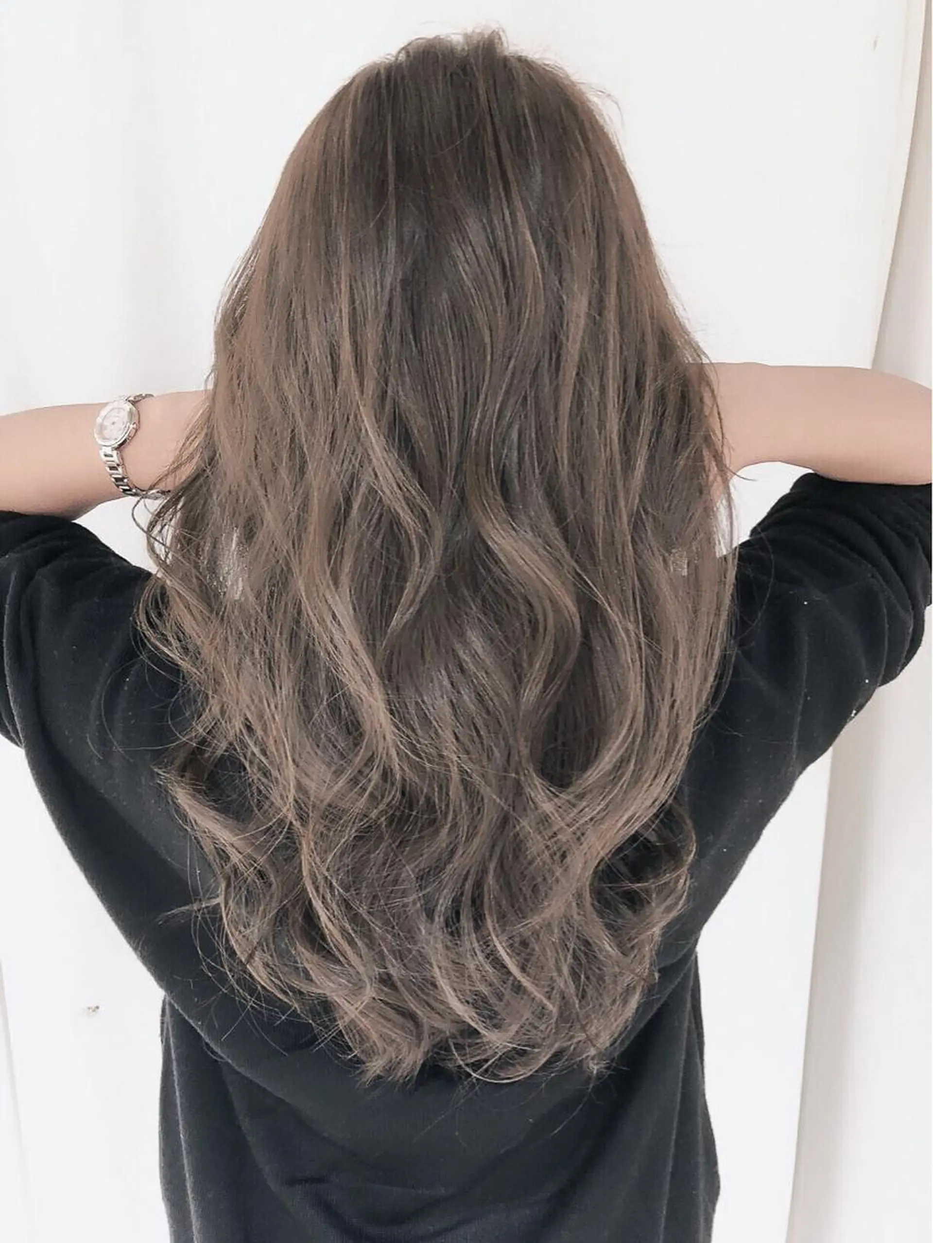 ロング カラー パーマ ヘアアレンジ アッシュ バレイヤージュ ブリーチ グラデーションカラー グレージュ カット ヘアカラー トリートメント 竹内ケンゴ🇰🇷 EIGHT藤沢のヘアスタイル