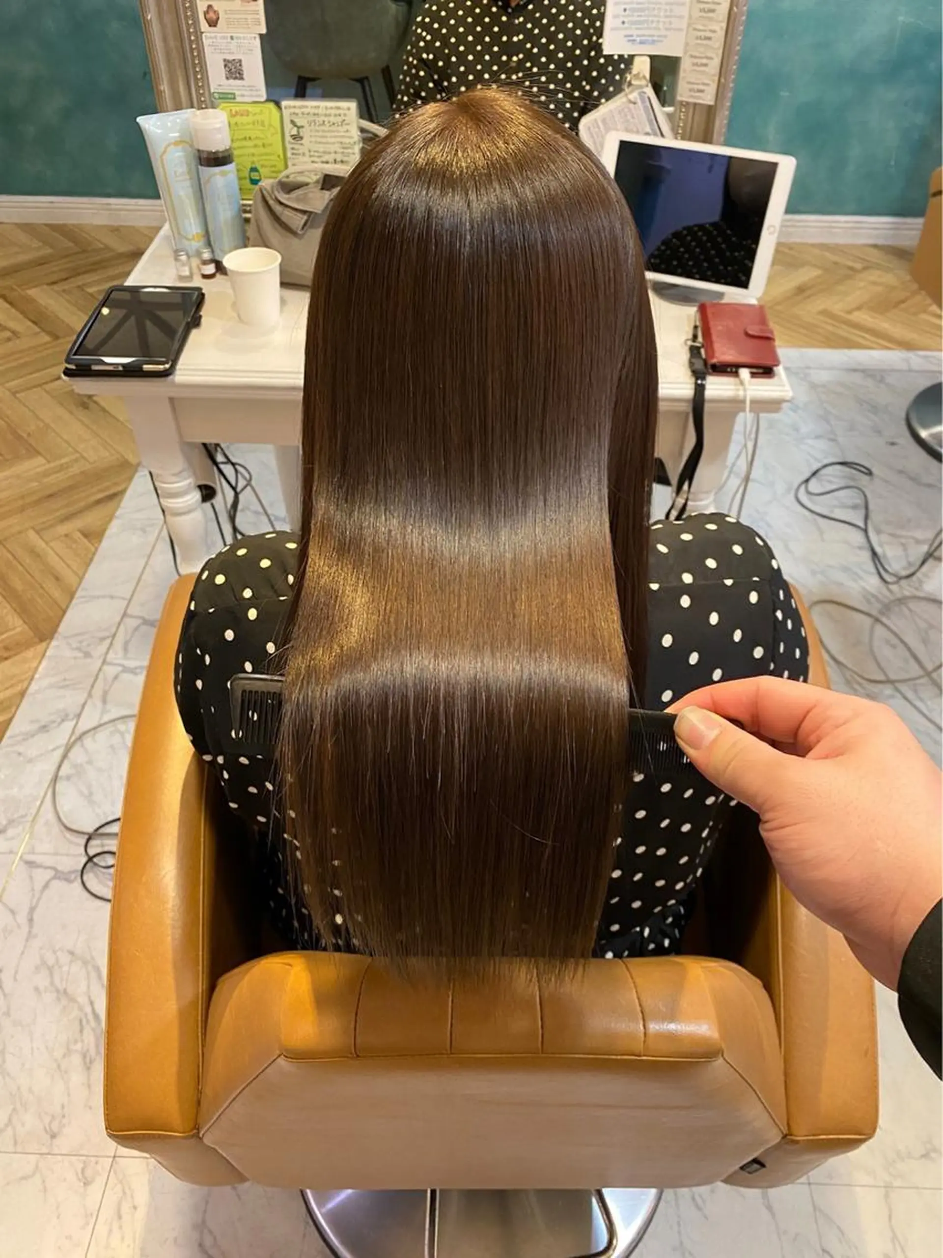 ロング カット 縮毛矯正 トリートメント ✨コテ巻き風パーマ ✨川合佑哉のヘアスタイル