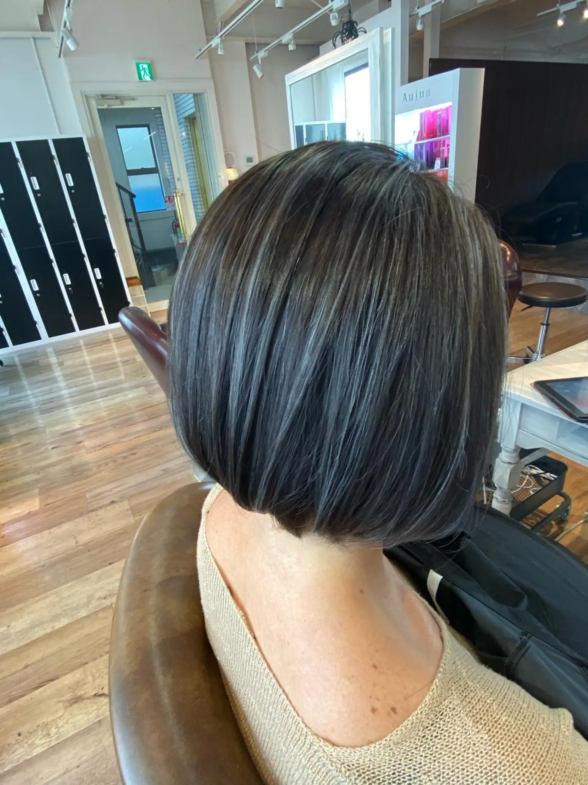 ショート カラー ハイライトカラー ハイライト カット ヘアカラー アンソニー ショウゴのヘアスタイル