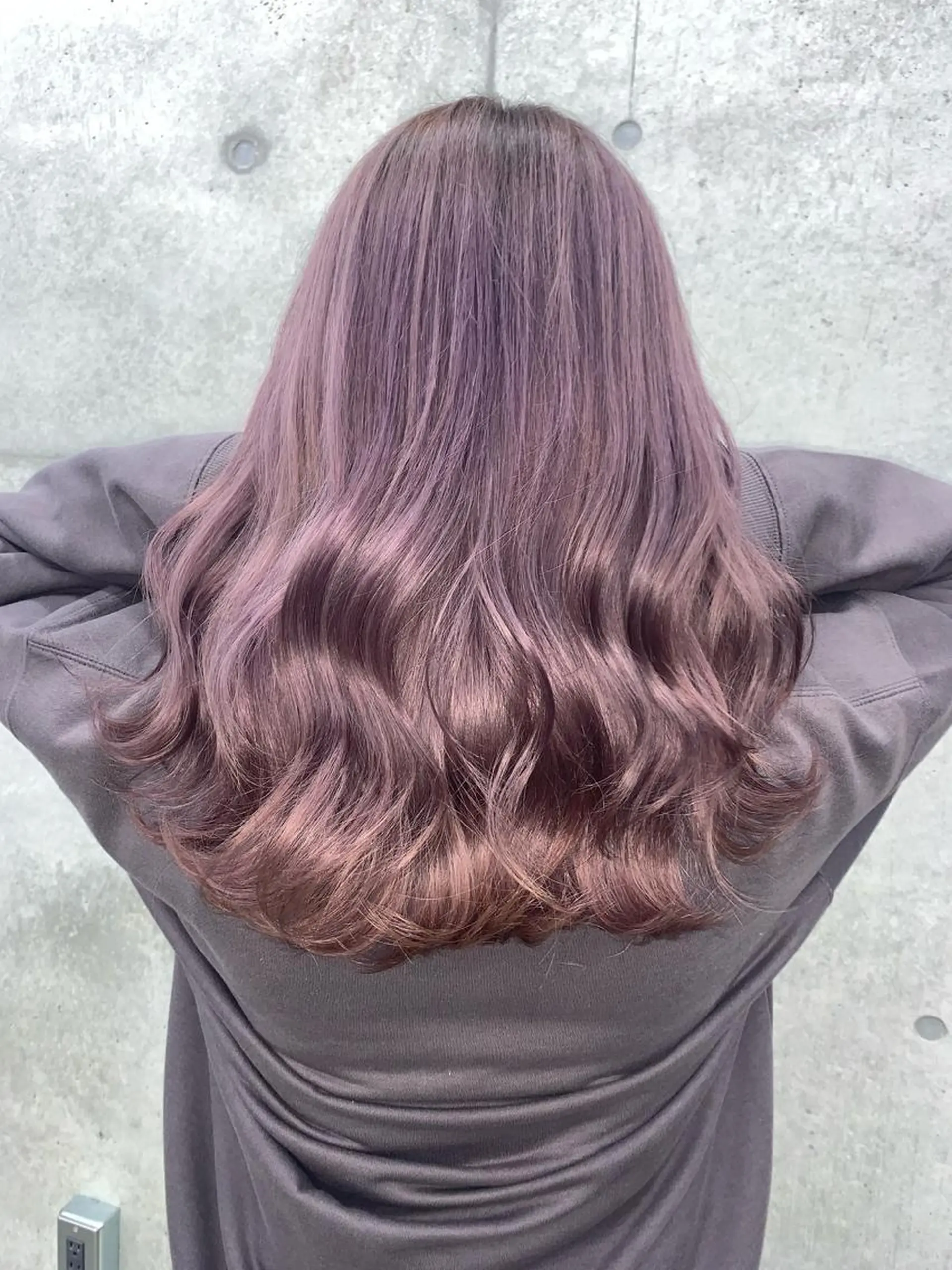 セミロング カット ヘアカラー トリートメント 山田 絵里菜のヘアスタイル