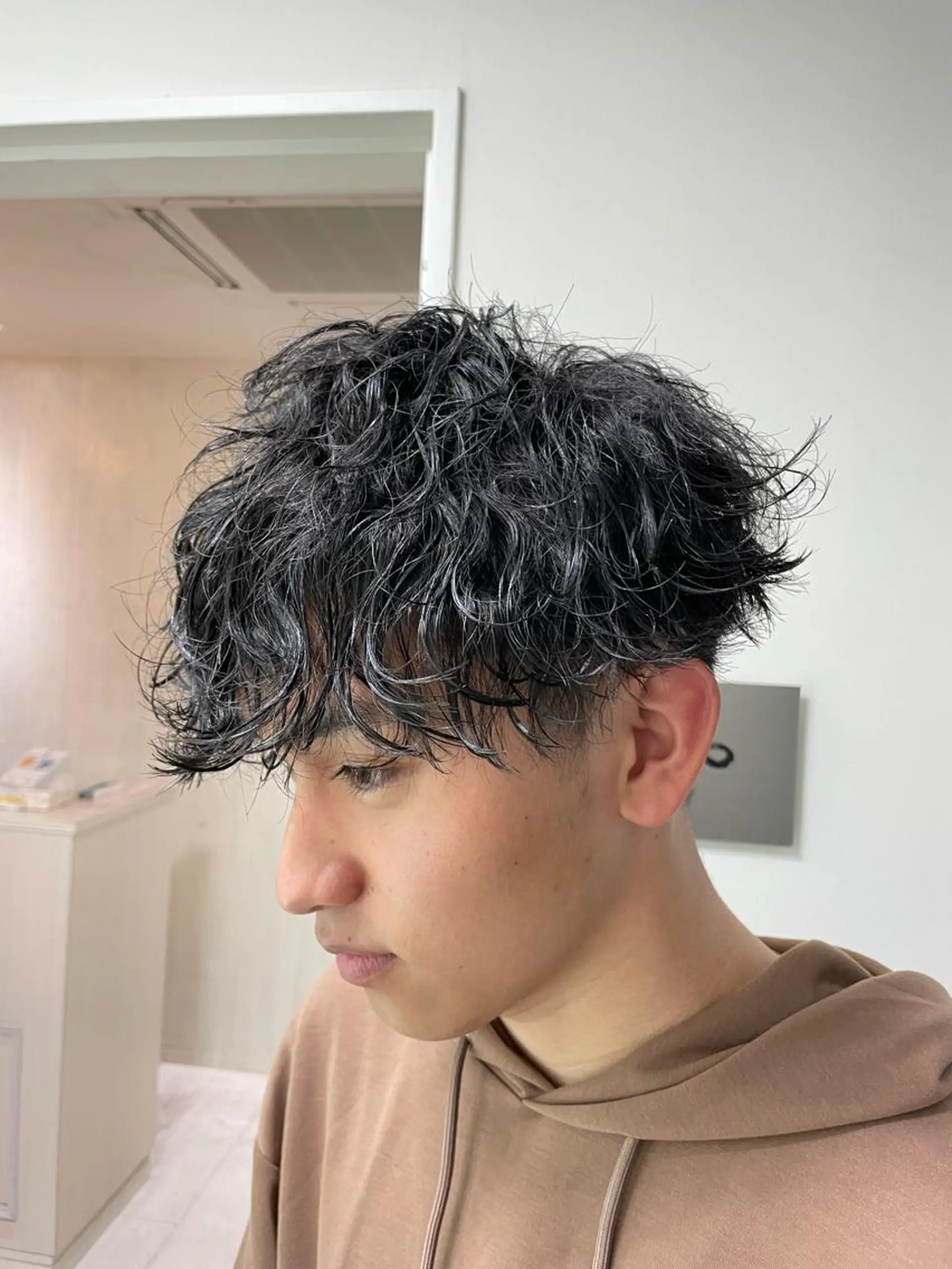 ショート パーマ メンズ メンズパーマ 波巻きパーマ 🔥Mackey🔥 メンズ特化型美容師のヘアスタイル