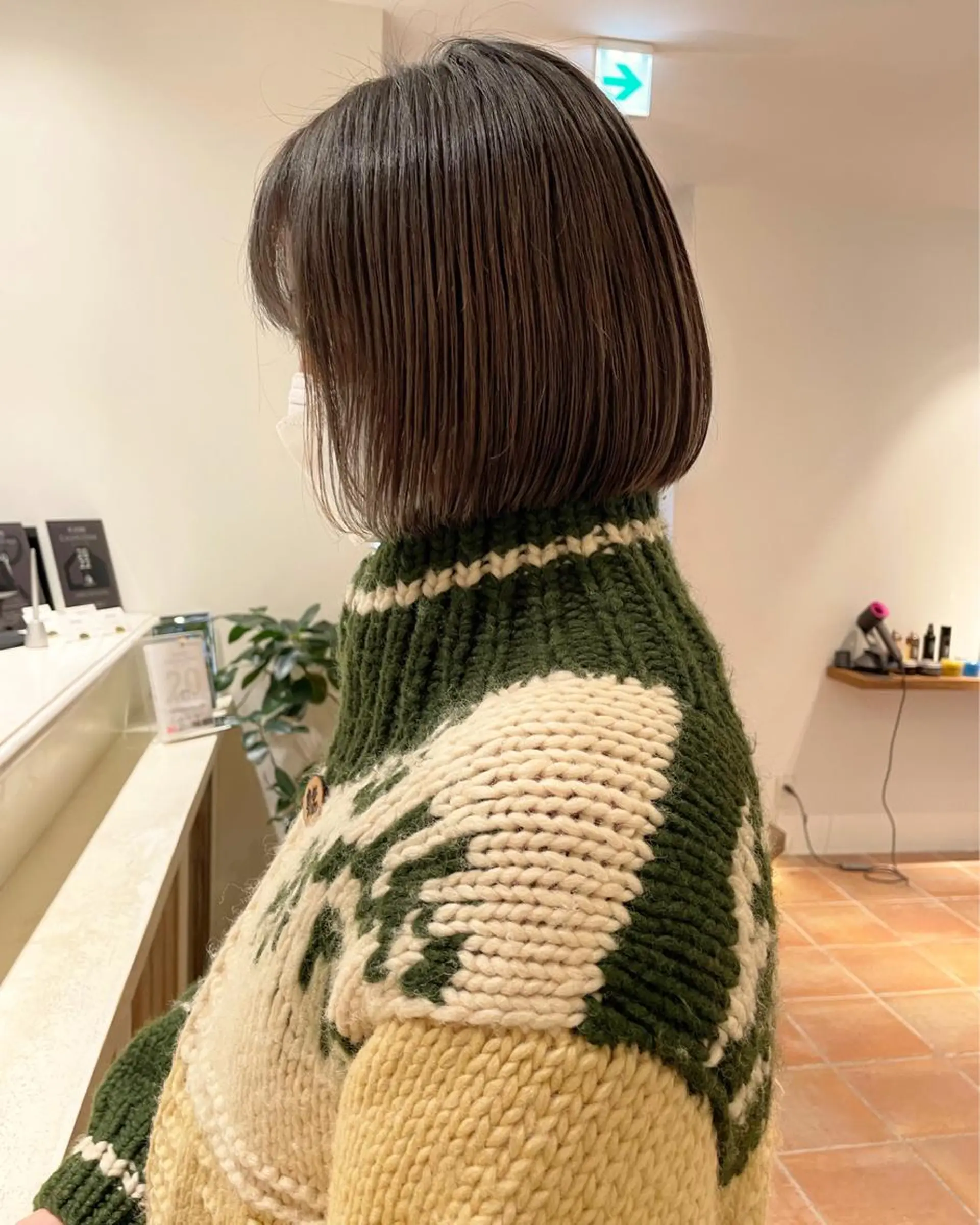 ショート カラー ベージュカラー オリーブベージュ ボブ カット ヘアカラー トリートメント ボブ/レイヤー/ケア パーマ/リュウタのヘアスタイル