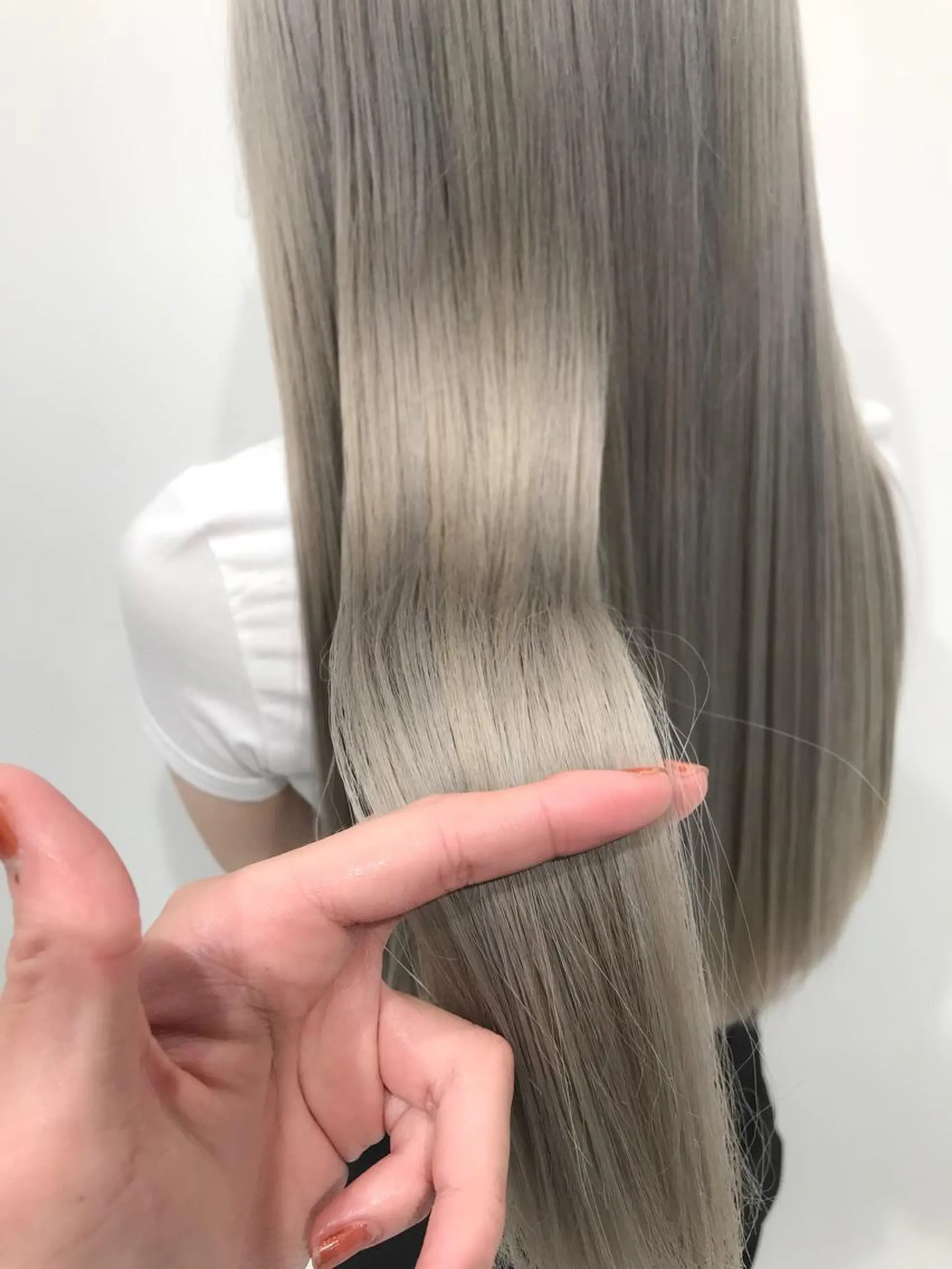 ロング カラー 特別モデル価格 タカシマイッセイのヘアスタイル