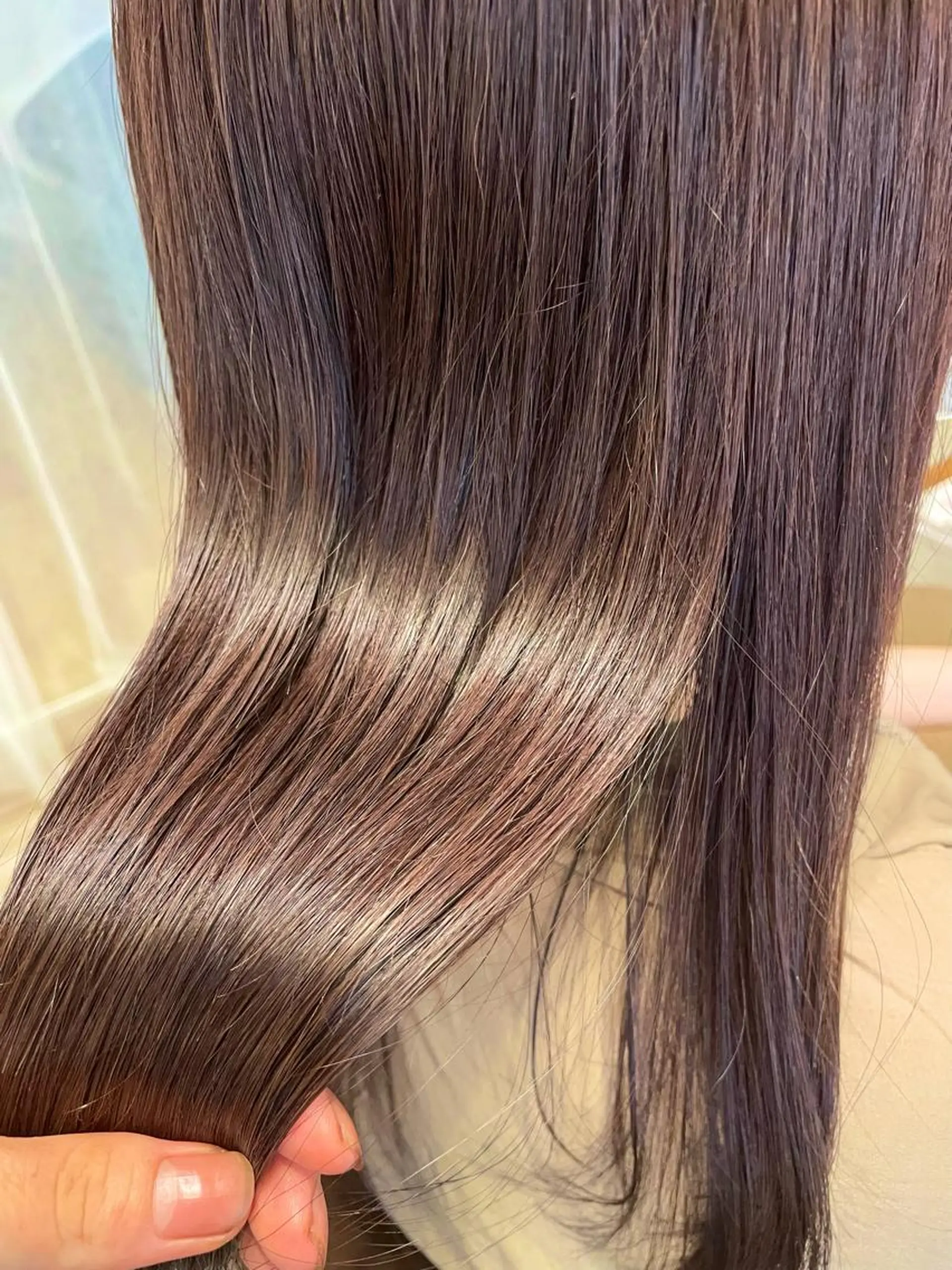 ロング カラー ラベンダーカラー トリートメント 千野 優由のヘアスタイル