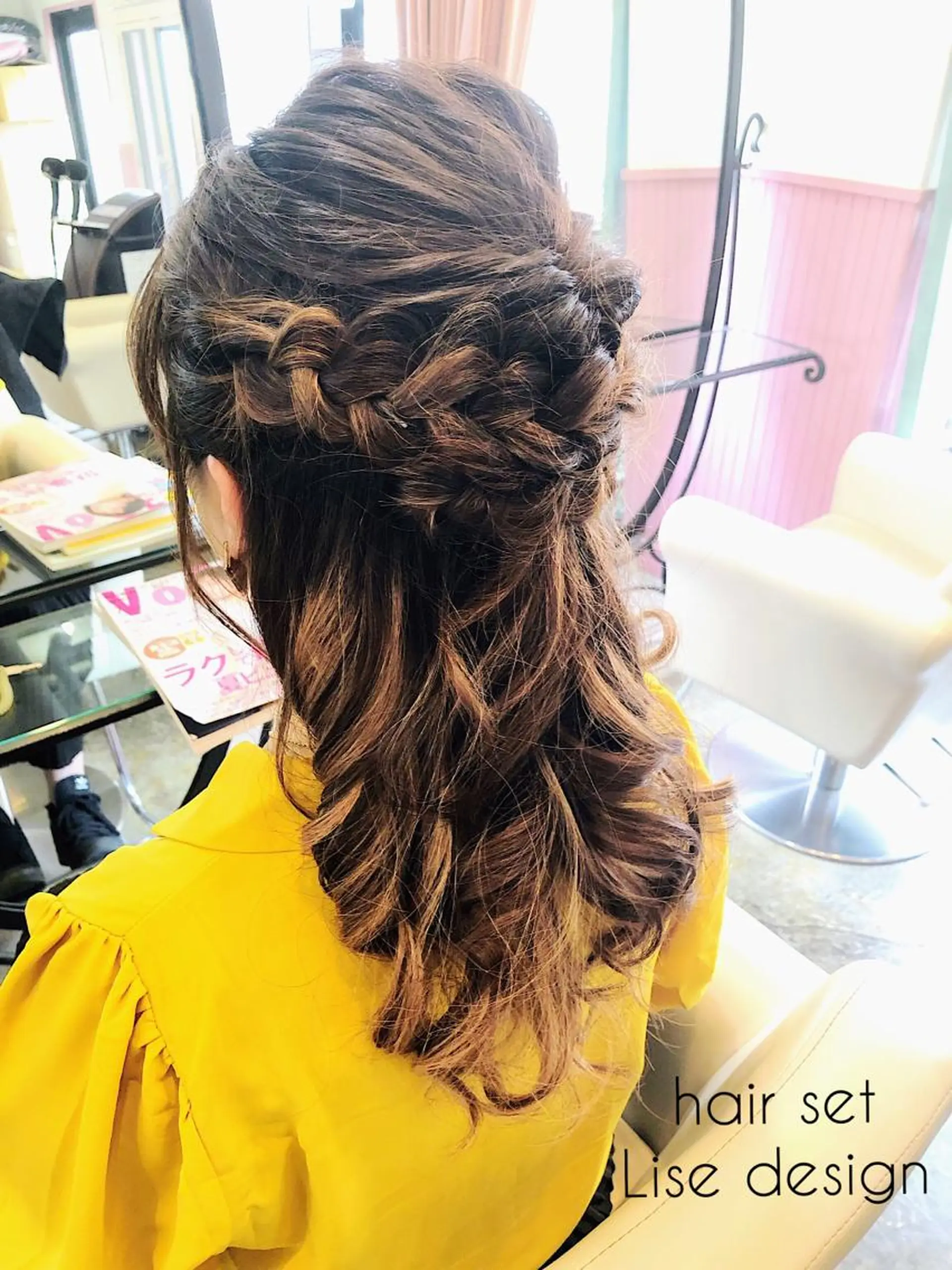 セミロング カラー パーマ ヘアアレンジ ヘアセット 表参道Lise おおいしおりのヘアスタイル