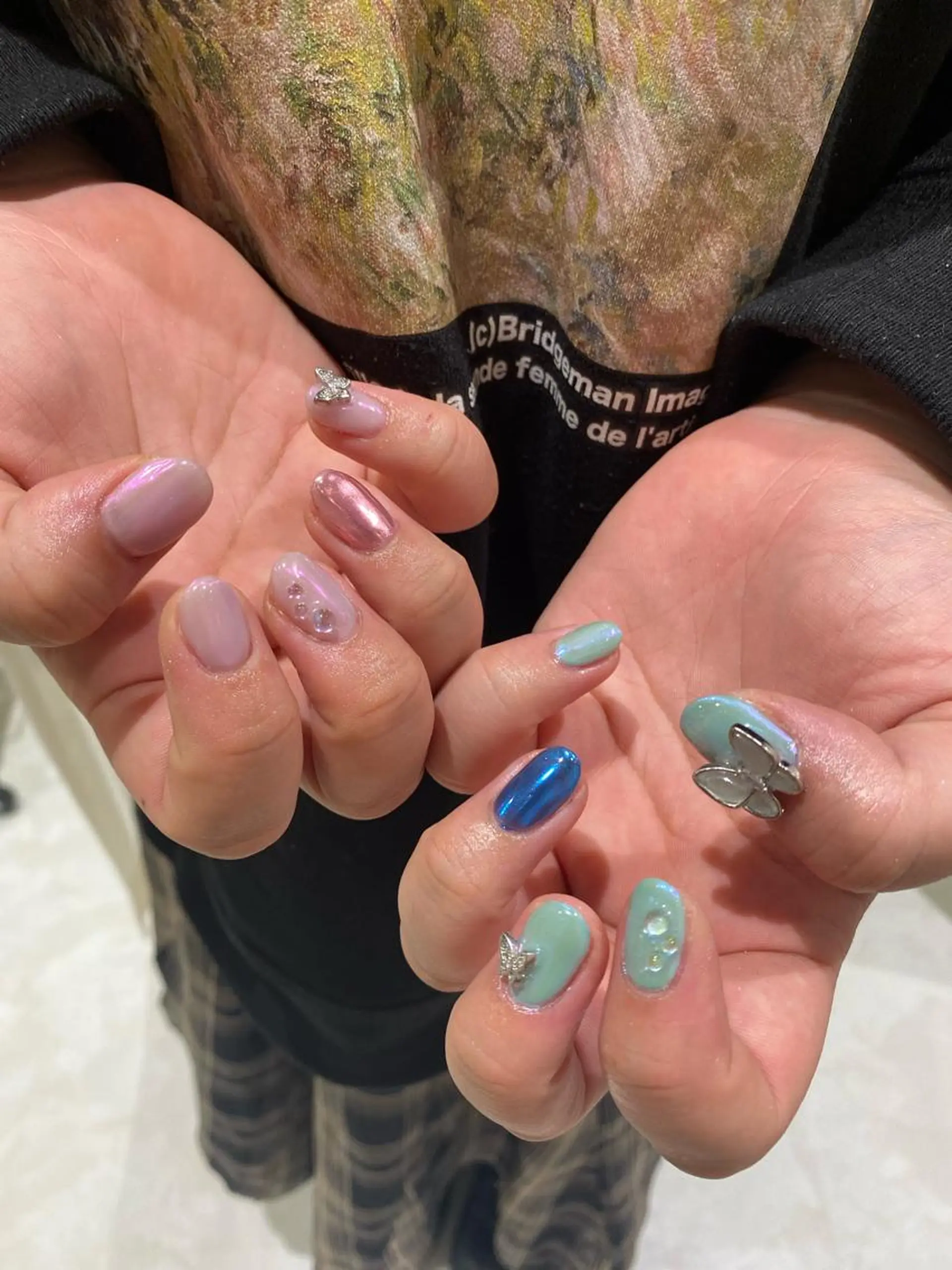 ネイル アートネイル オーロラネイル 韓国ネイル ミラーネイル PLATINUM DOLL【プラチナムドール】所属・ひろこ eyelist🎀のマツエク・マツパデザイン