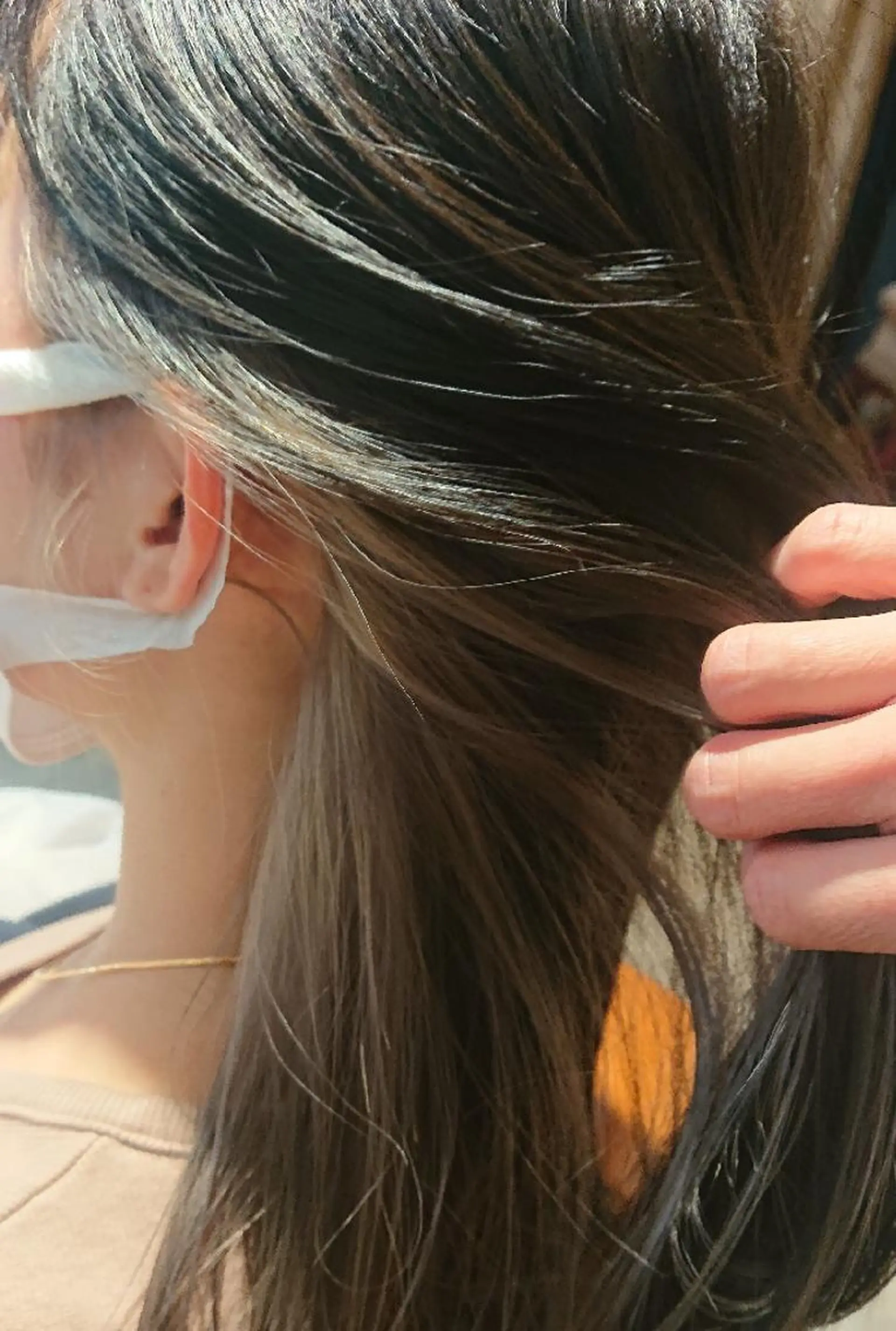 ロング alushe 岡 陽子のヘアスタイル