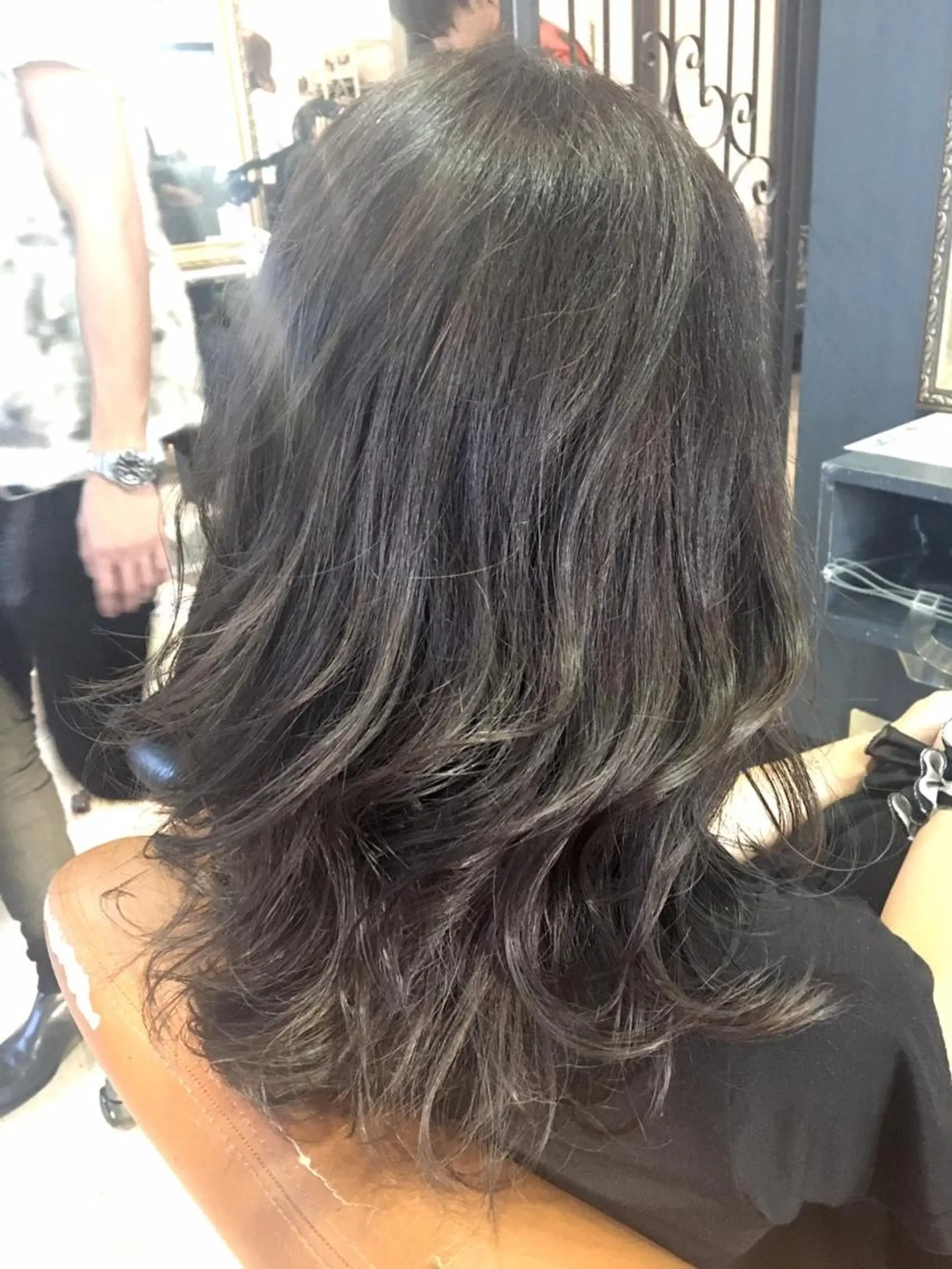 ミディアム カラー パーマ 小顔カット✨ 透明感カラー/村上のヘアスタイル