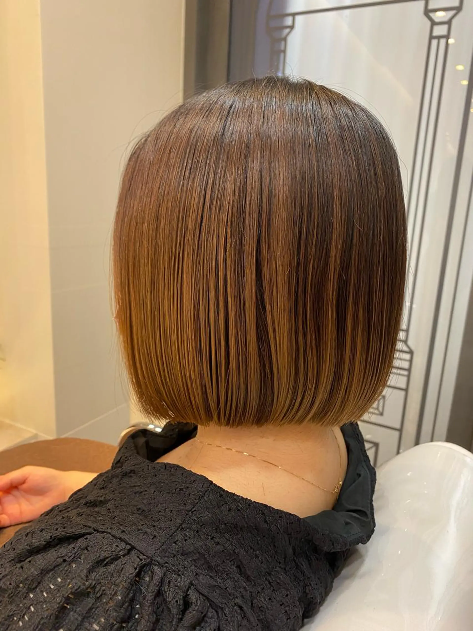 ミディアム ボブ ヒラカホ/ ブリーチ/似合わせのヘアスタイル