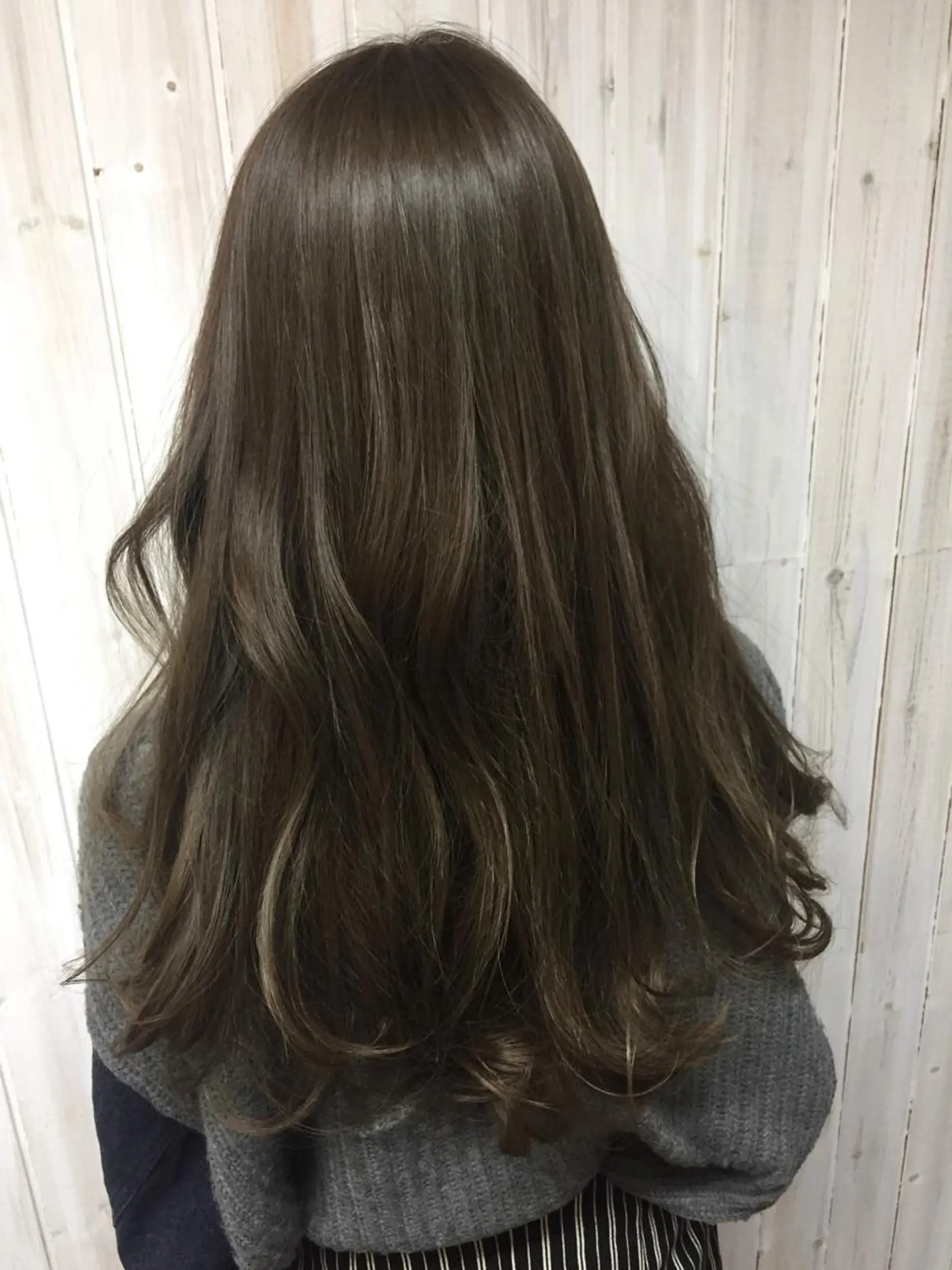 ロング カラー 吉祥寺aivee 若手注目スタッフのヘアスタイル