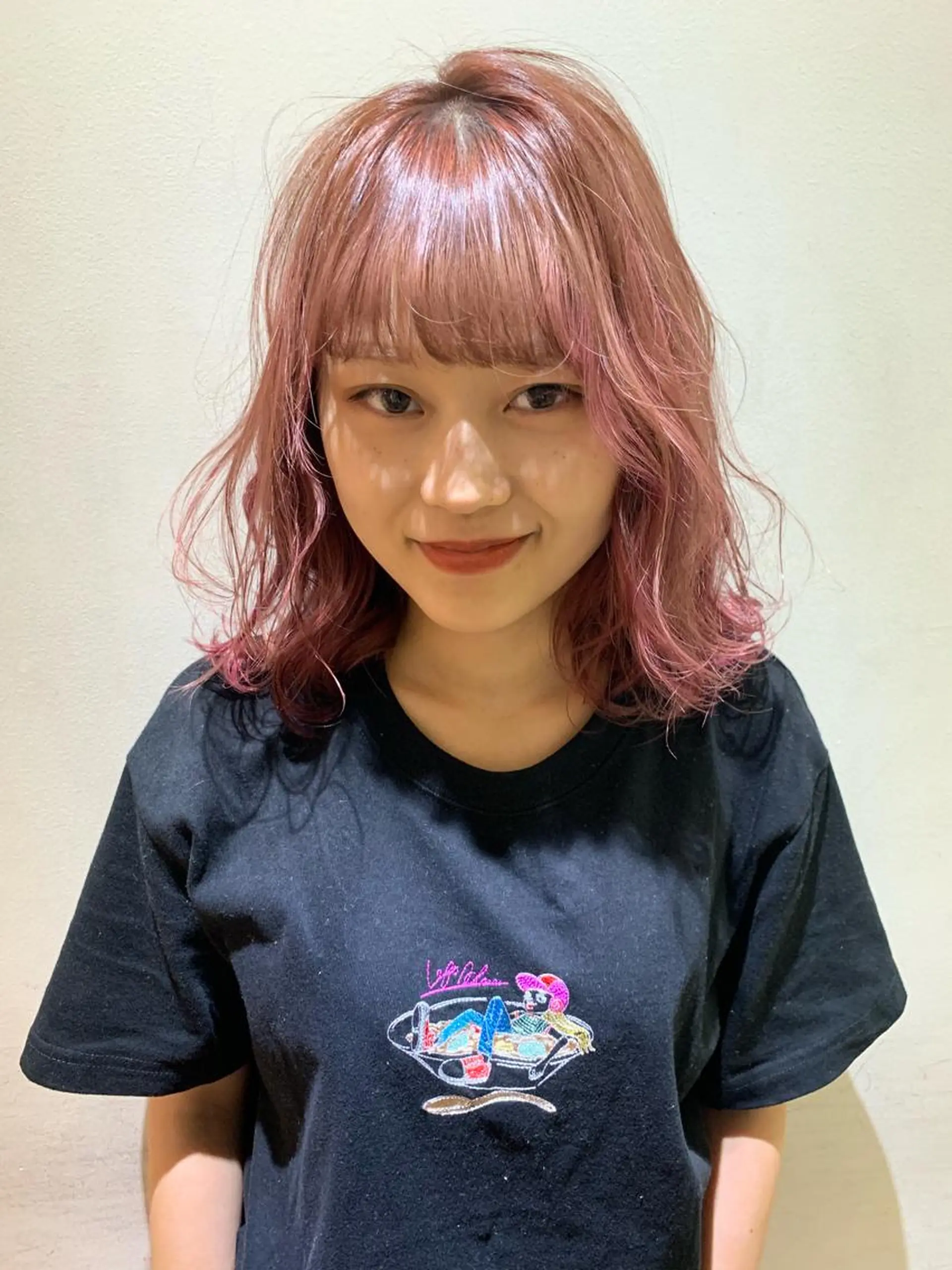 ミディアム カラー ピンクカラー レッドカラー ヘアカラー トリートメント fit /HONOKAのヘアスタイル